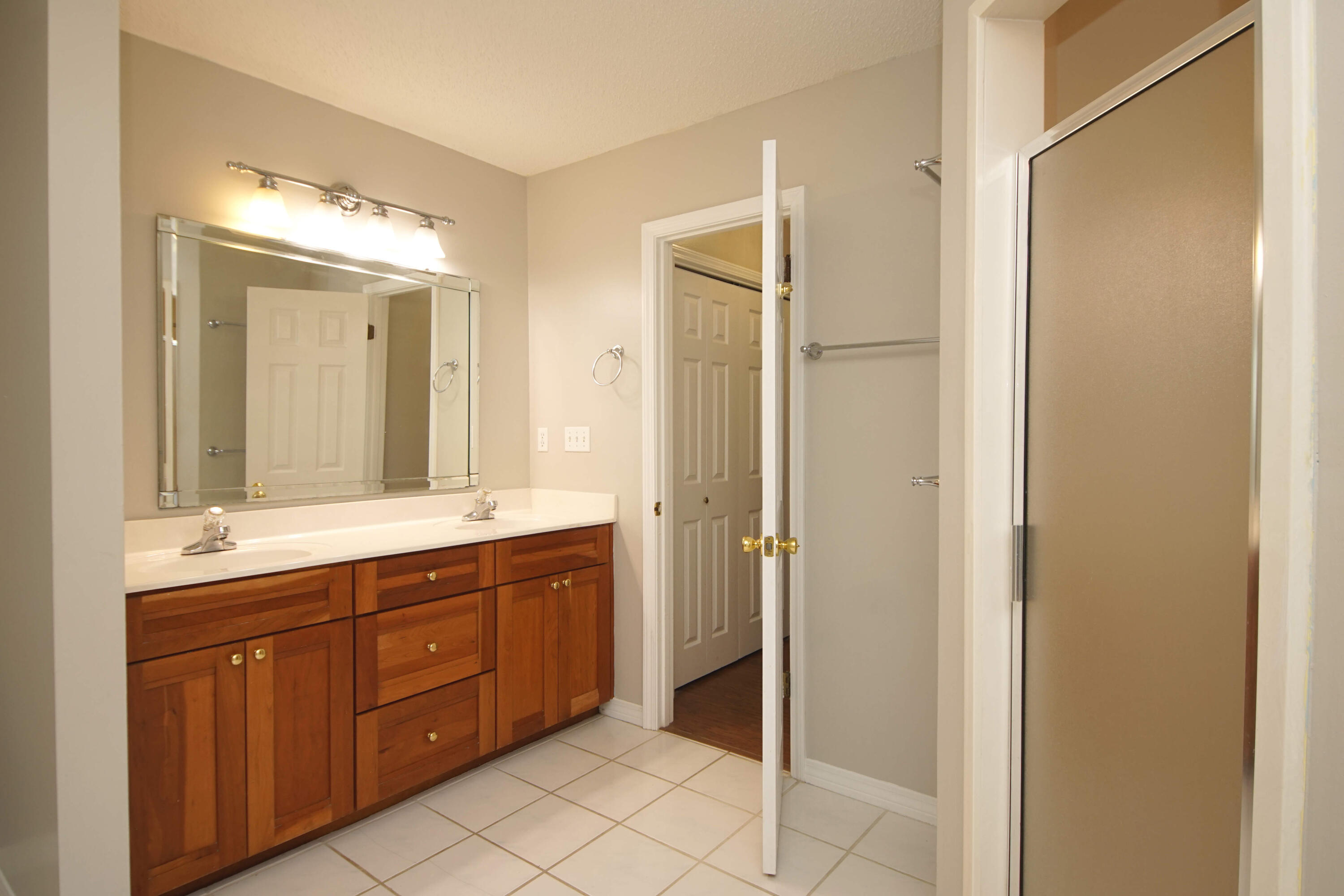 PARKWOOD ESTATES PH 1 BLUEWATER BAY - Residential