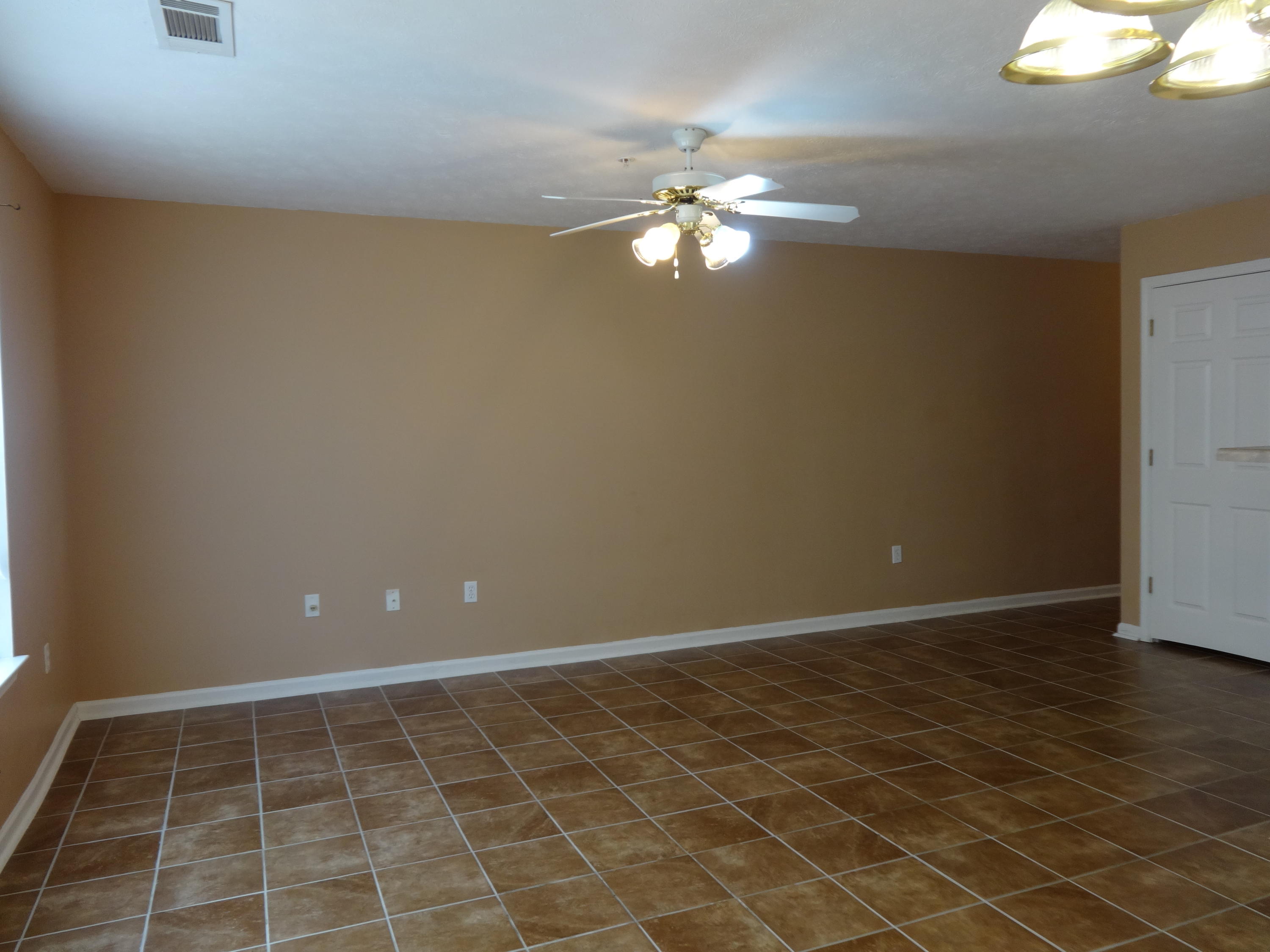 ROLLING PINES - Residential Lease