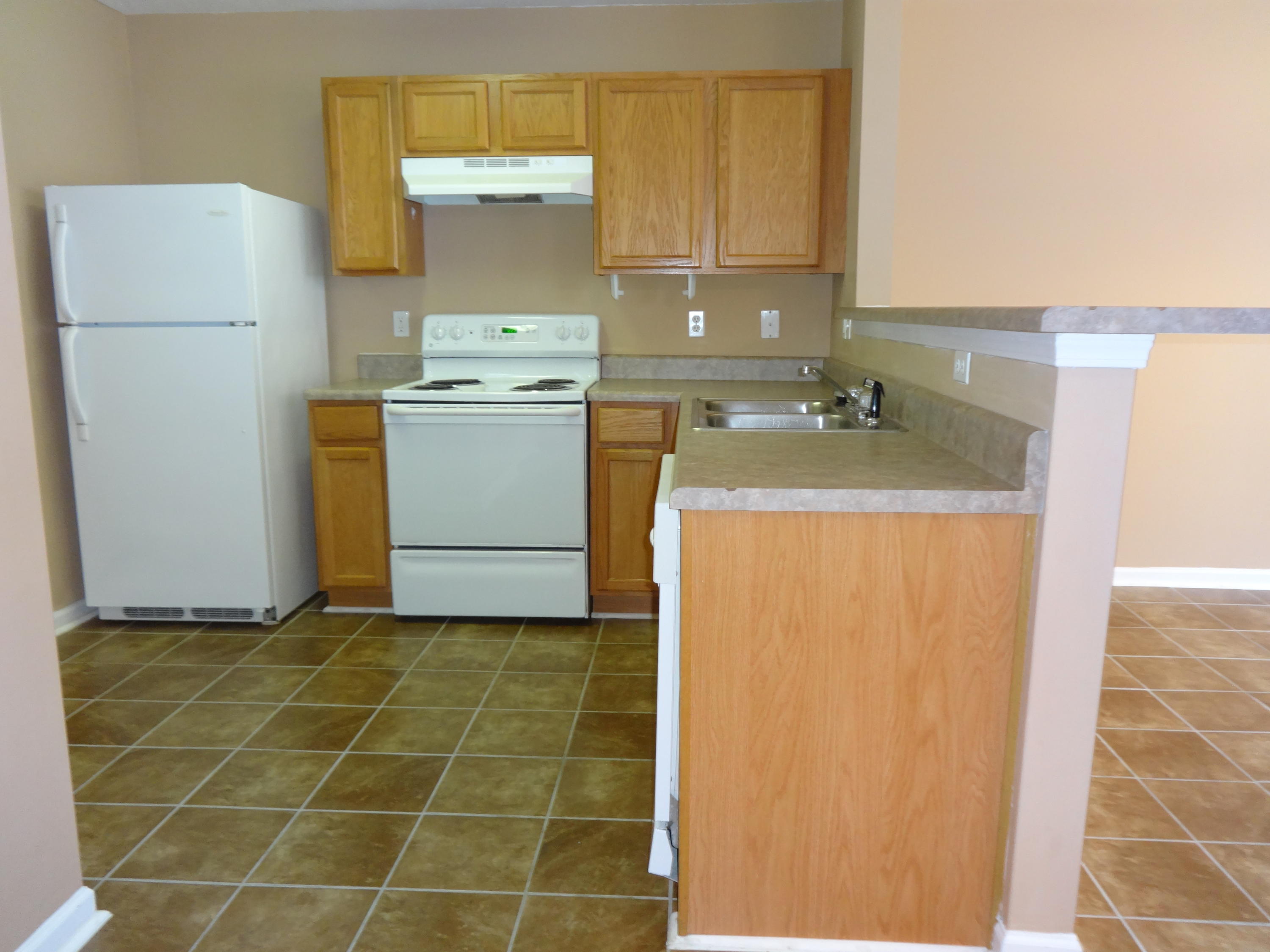 ROLLING PINES - Residential Lease