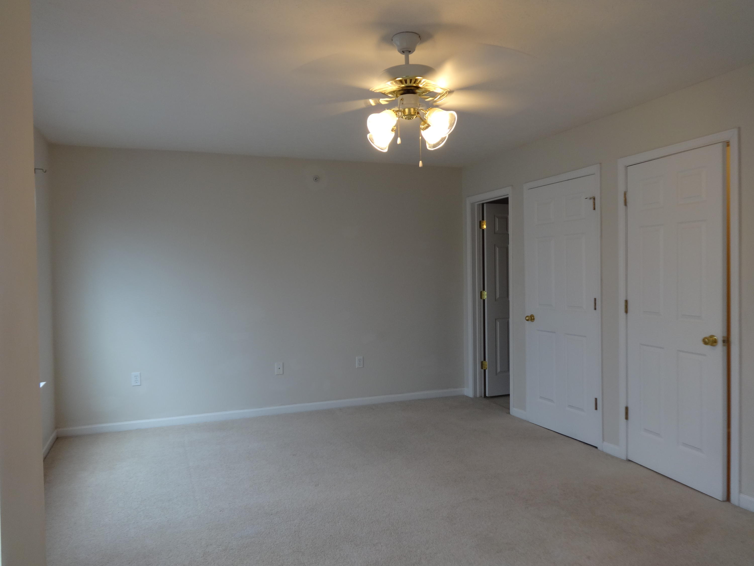 ROLLING PINES - Residential Lease