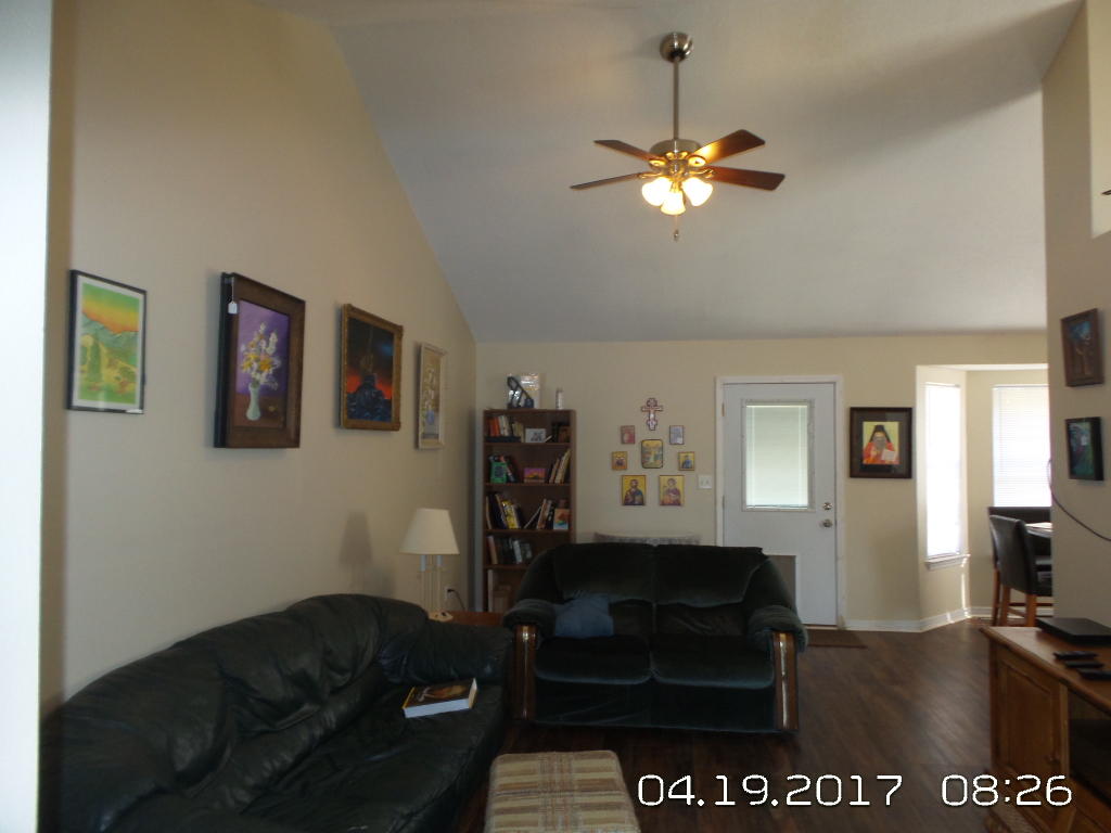 MORRIS ADDN TO CRESTVIEW - Residential