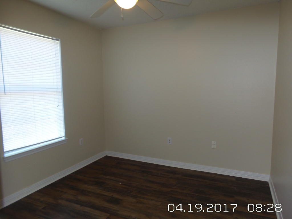 MORRIS ADDN TO CRESTVIEW - Residential