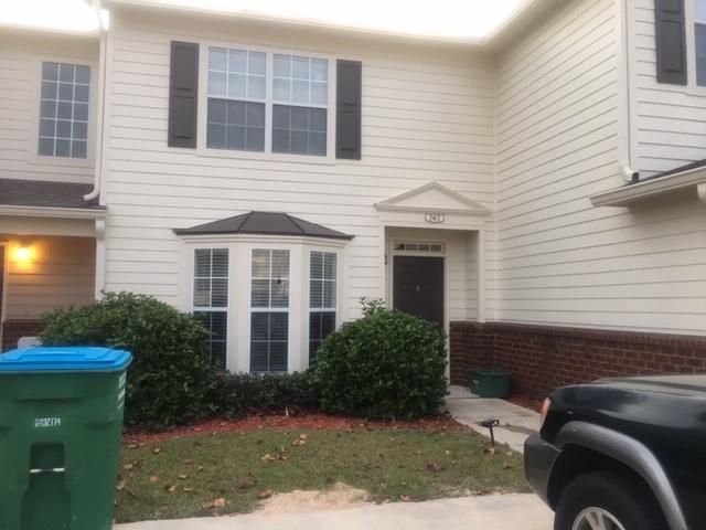 Lovely town home in Eagles Landing Community. Conveniently located south of I-10 in Crestview, Just of P.J.Adams and Anticoch Rd. Easy commute to Eglin AFB, Nicevill, Ft Walton Beach and Destin. Neighborhood features include designer pool, picnic pavilion, cabana with changing rooms and nature trails with overlook. This is a 2 bedroom, 2.5 bathroom, 2'' blinds at all the windows, the living room features bay window which gives a lot of light in the place. The exterior features a two-story brick and Hardiplank traditional style. The downstairs interior features ceramic tile flooring and round Roman type post in the living room also tile flooring in all 3 bathrooms. The stairs is carpet and the upstairs has wood plank flooring in both bedrooms, hallway and closets.