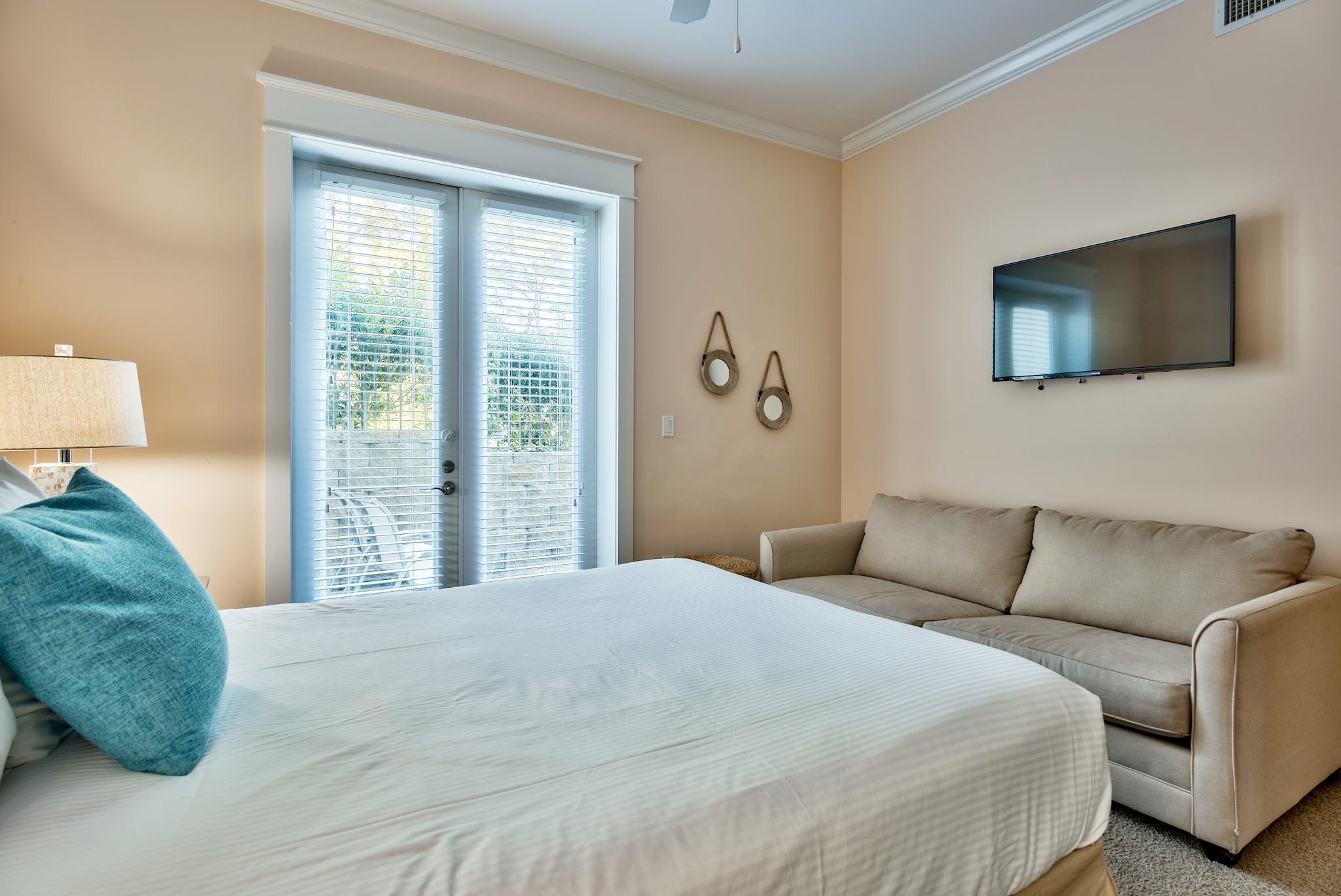 PINE RIDGE VILLAS - Residential