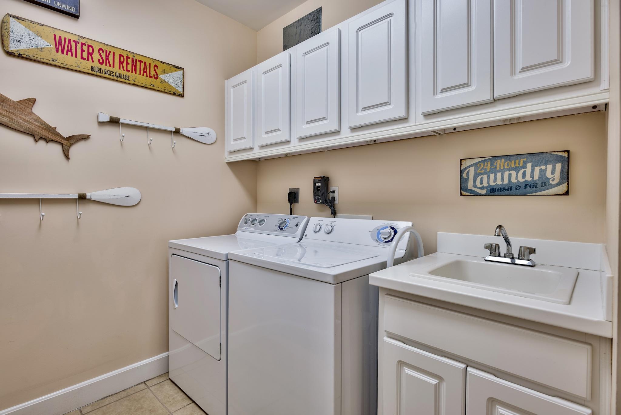 PINE RIDGE VILLAS - Residential