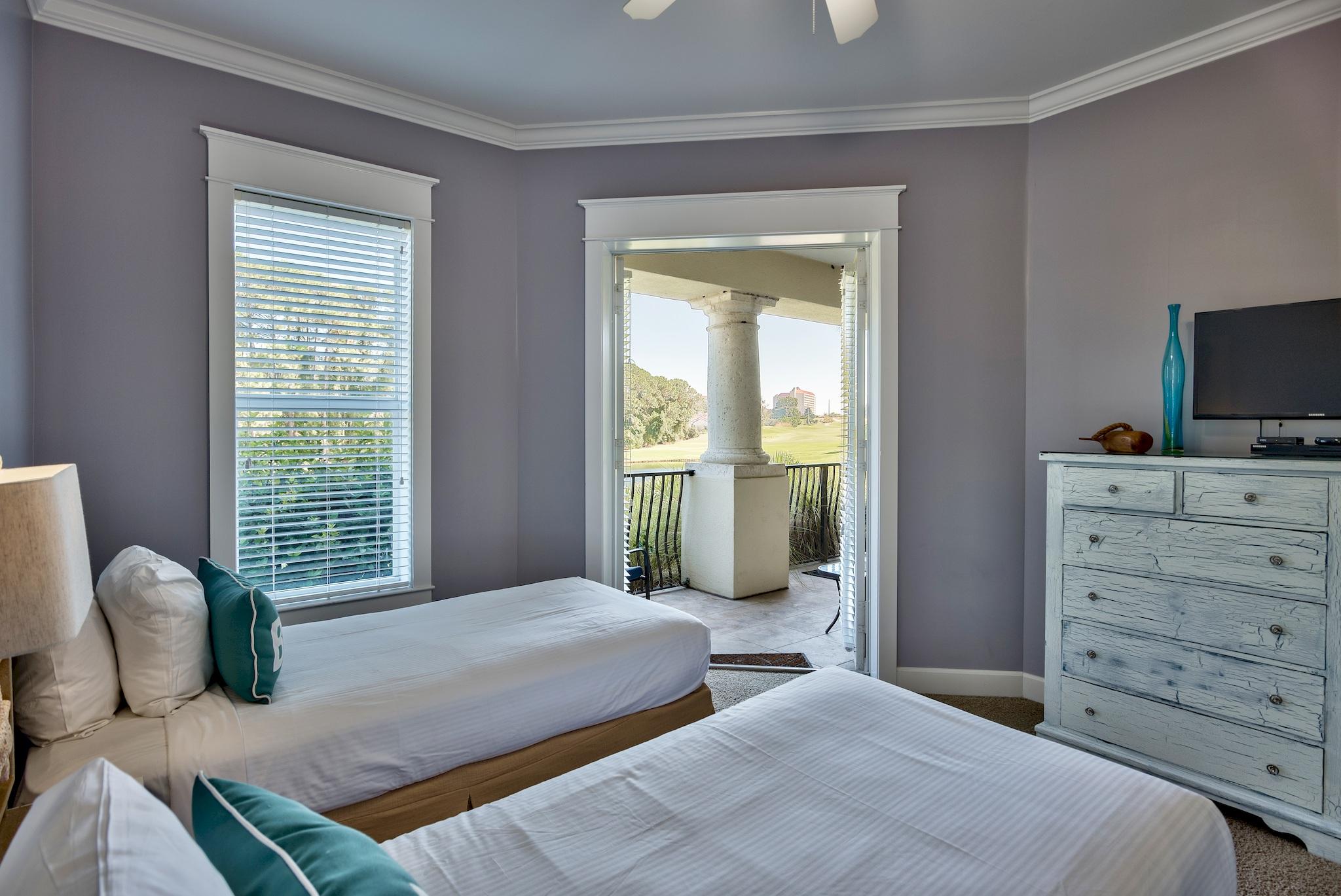 PINE RIDGE VILLAS - Residential