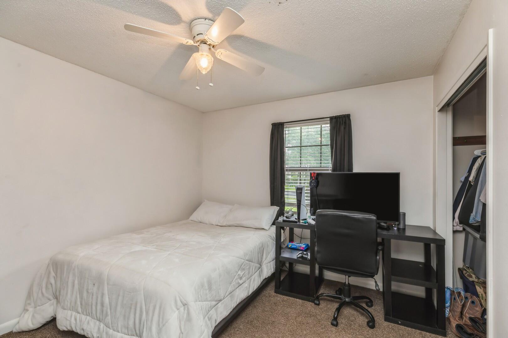 VAPLARAISO PINECREST 5 - Residential