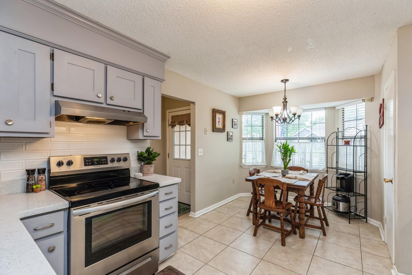 VAPLARAISO PINECREST 5 - Residential