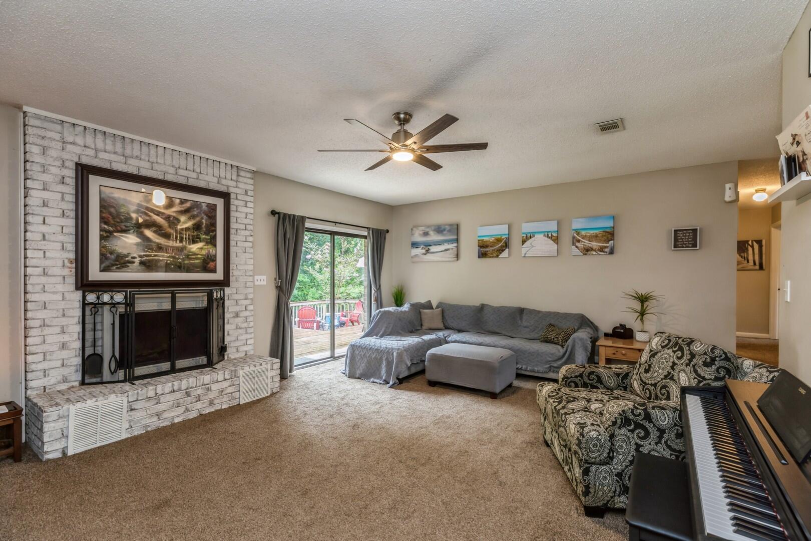 VAPLARAISO PINECREST 5 - Residential