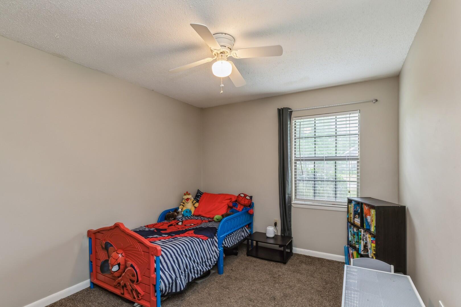 VAPLARAISO PINECREST 5 - Residential