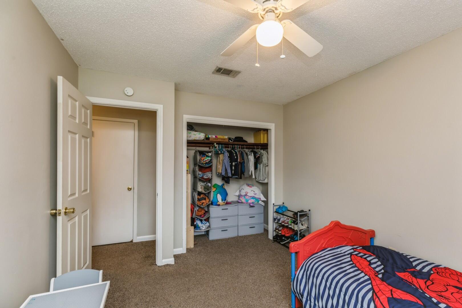 VAPLARAISO PINECREST 5 - Residential