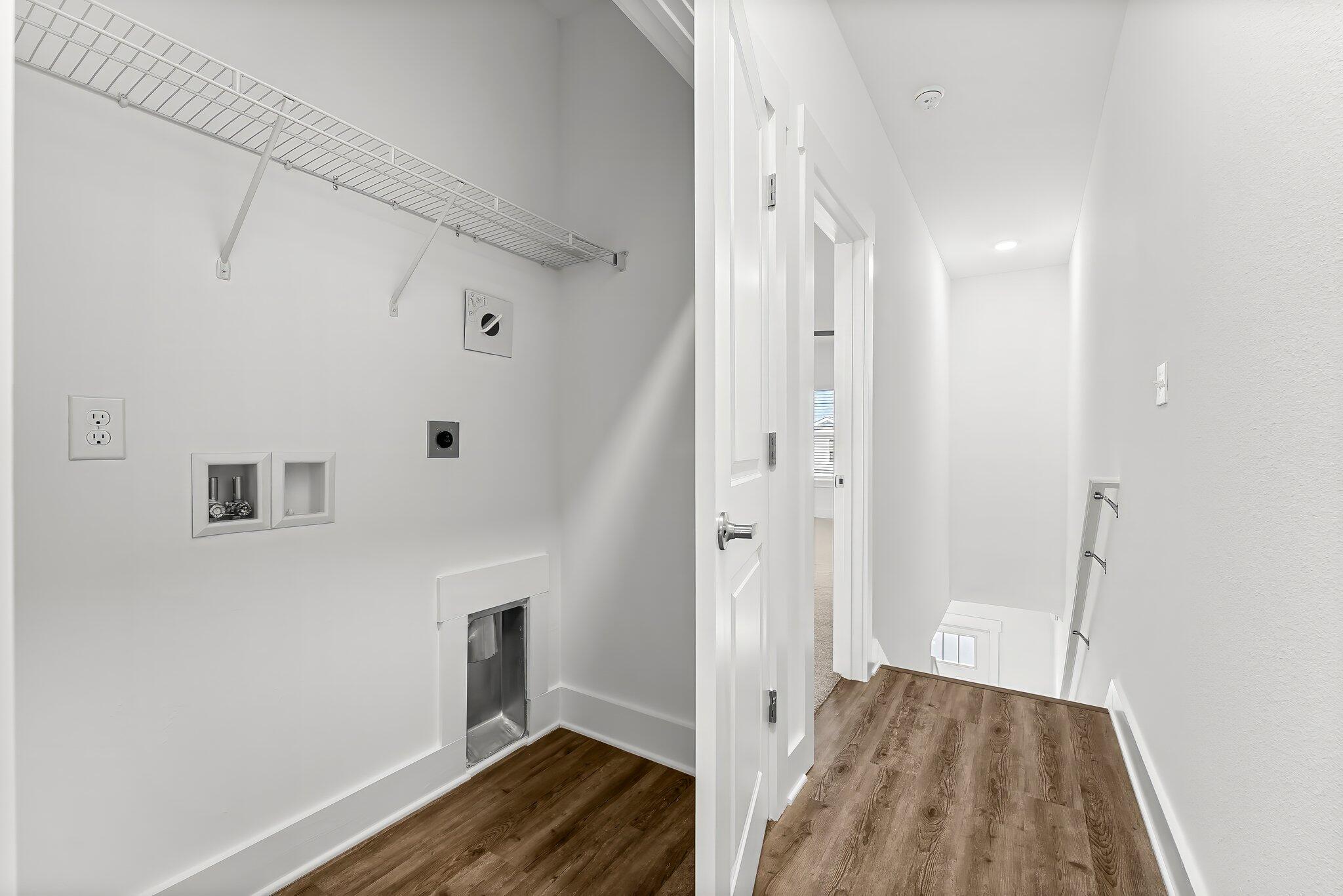 VERANDAS OF FREEPORT, THE - Residential Lease