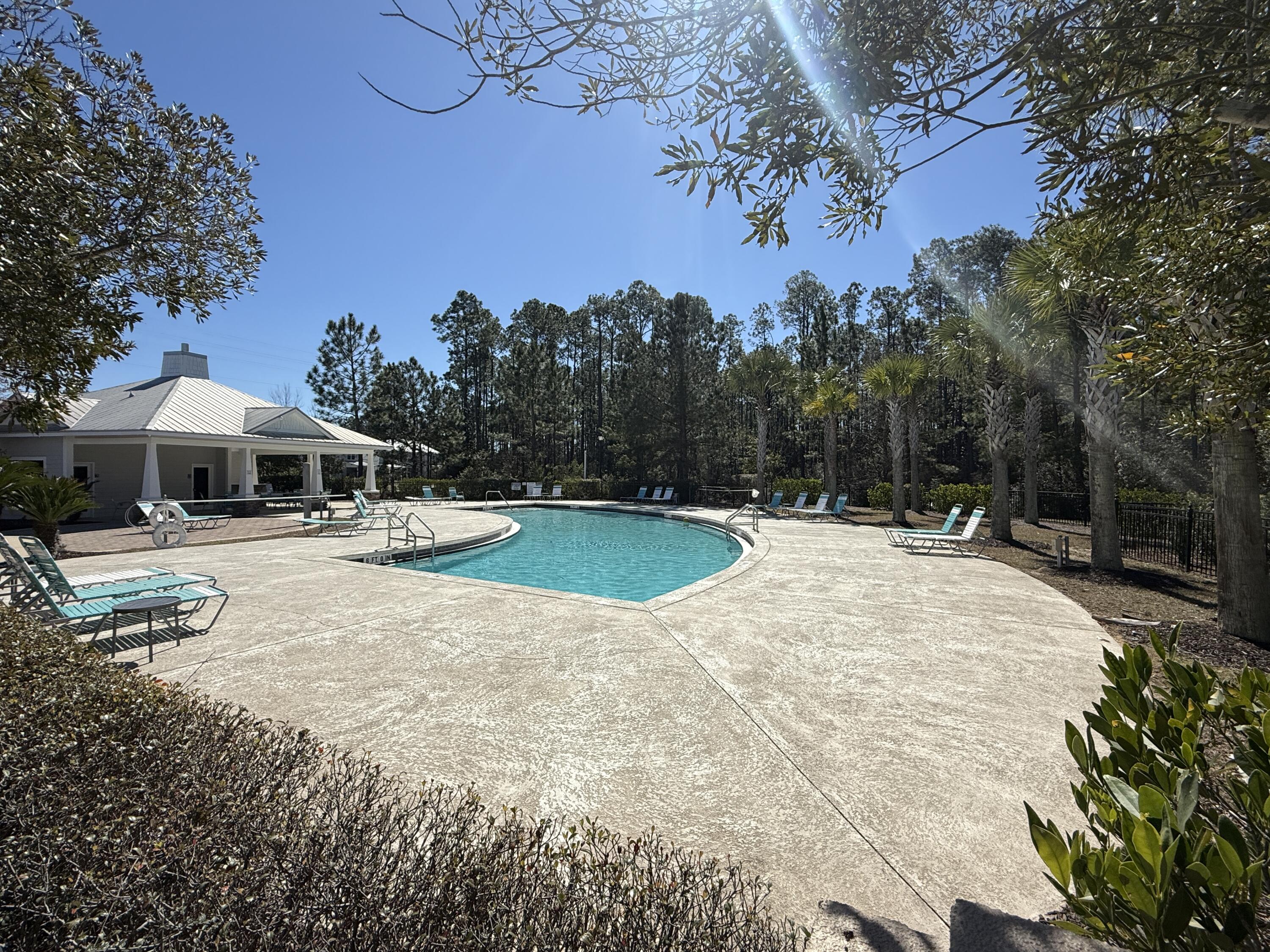 VERANDAS OF FREEPORT, THE - Residential Lease