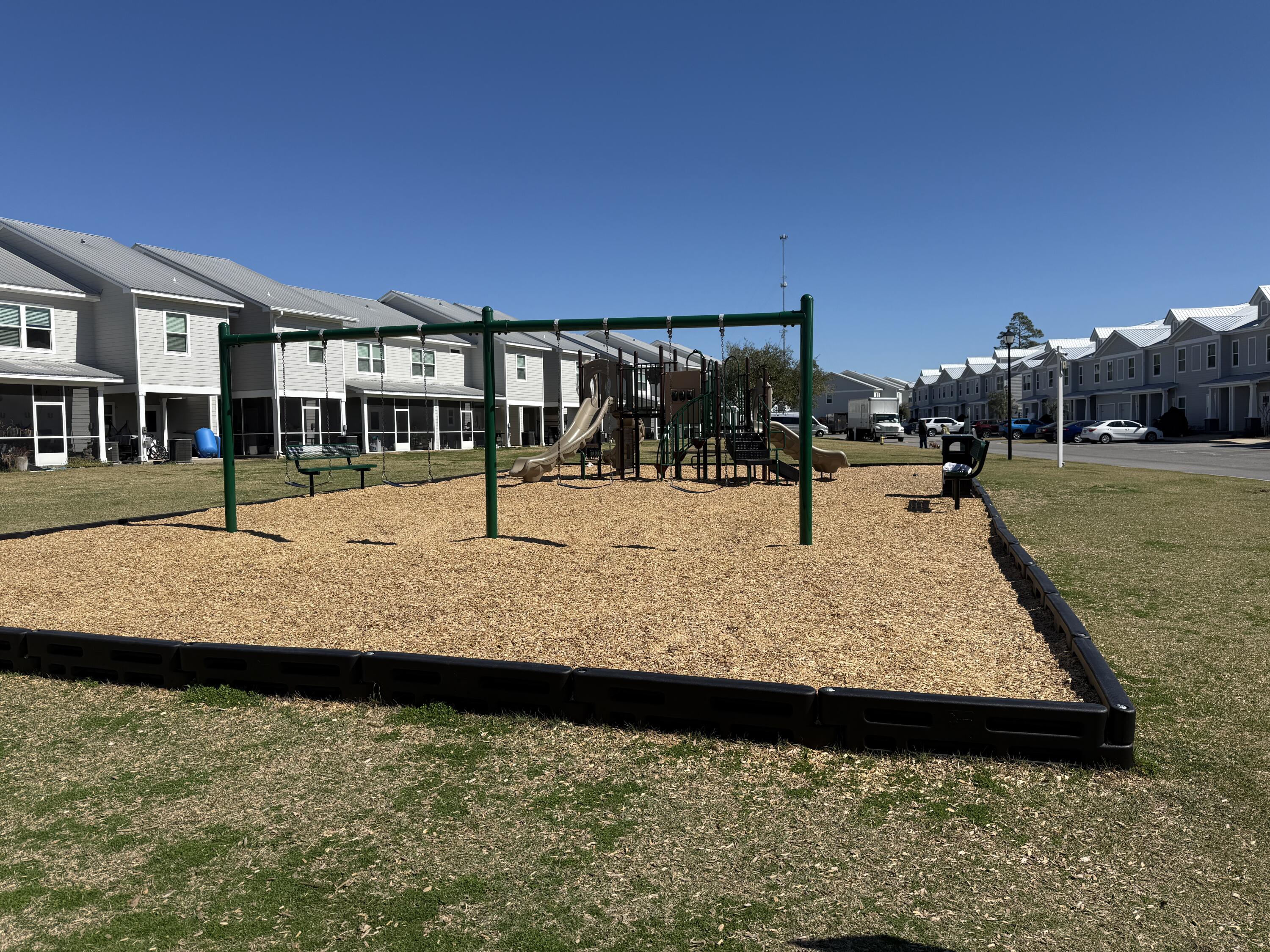 VERANDAS OF FREEPORT, THE - Residential Lease