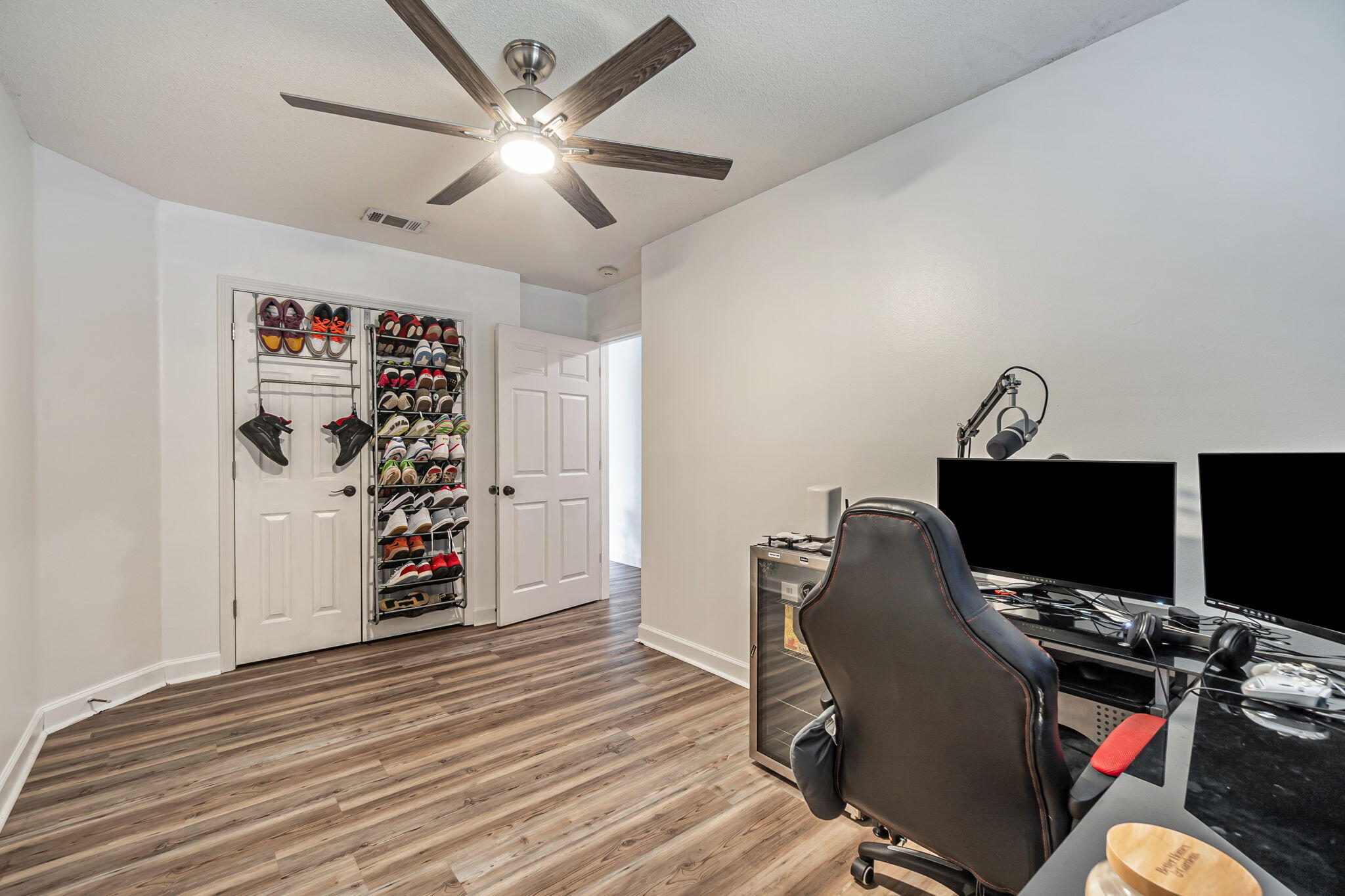 TRIPLE LAKES ESTATES - Residential