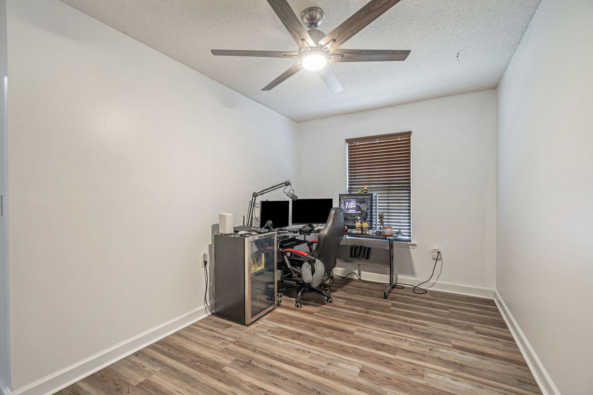TRIPLE LAKES ESTATES - Residential