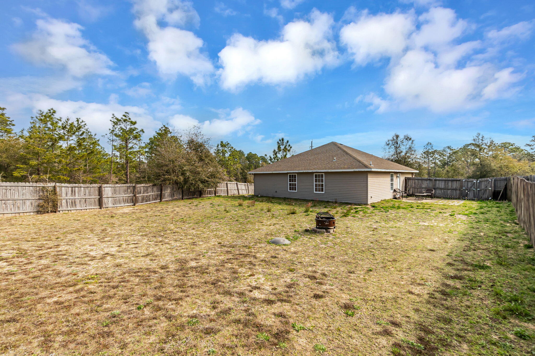 TRIPLE LAKES ESTATES - Residential