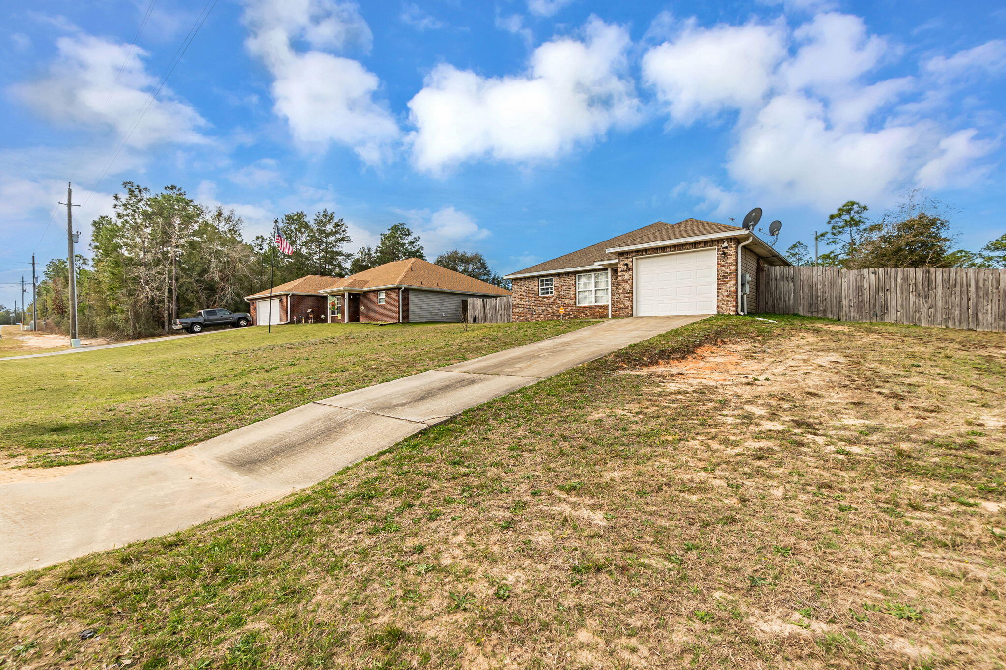 TRIPLE LAKES ESTATES - Residential