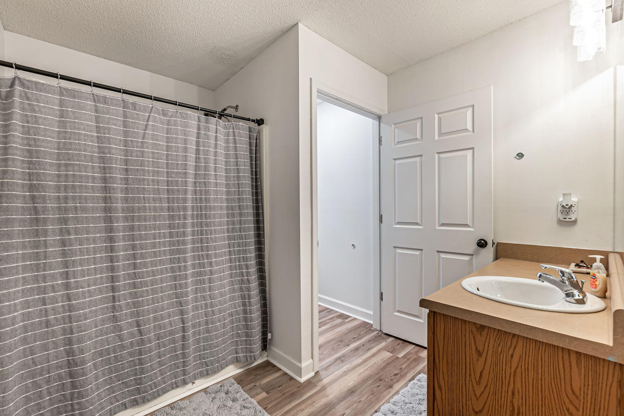 TRIPLE LAKES ESTATES - Residential
