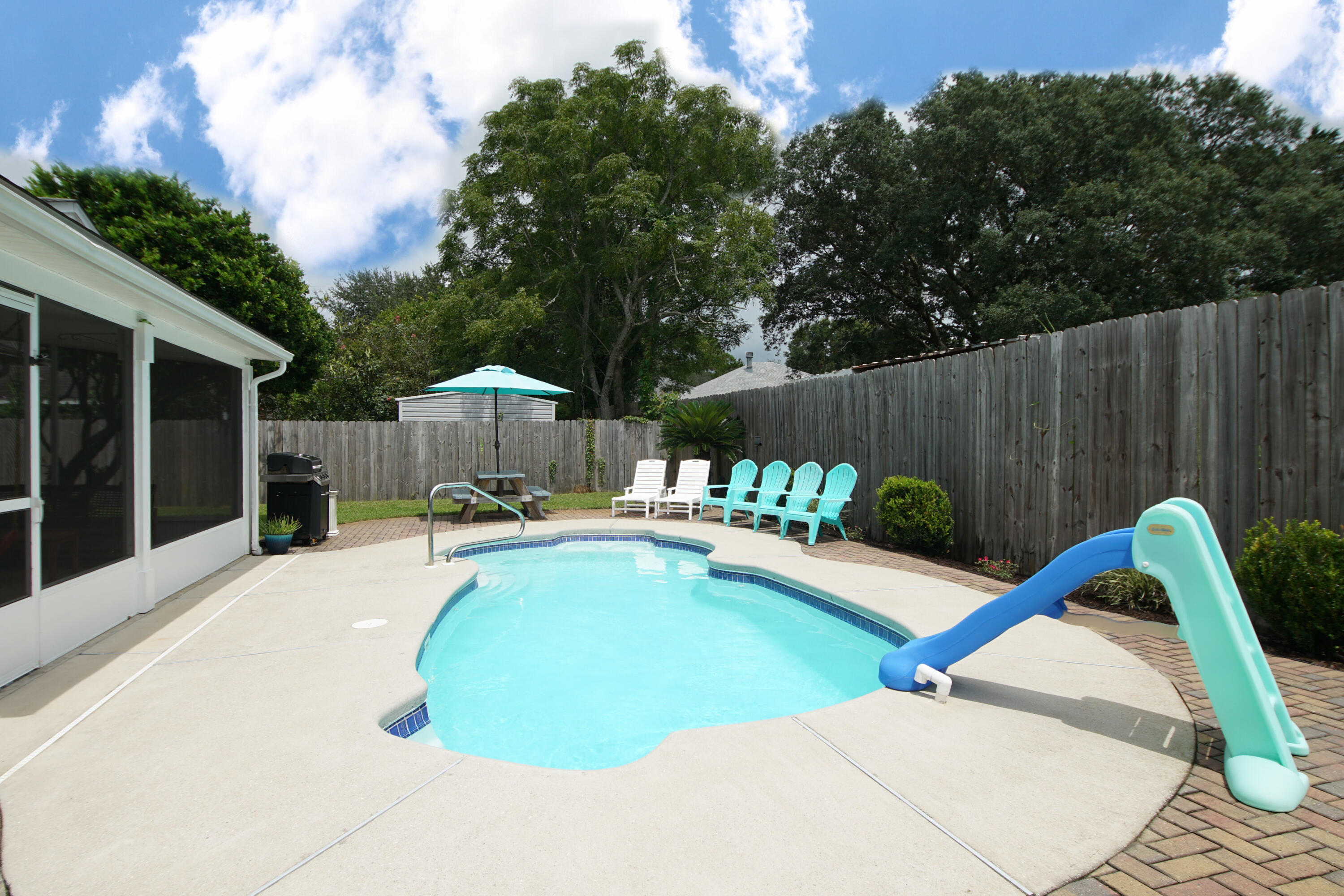 TIMBERLAKE ESTATES 1ST ADDN - Residential