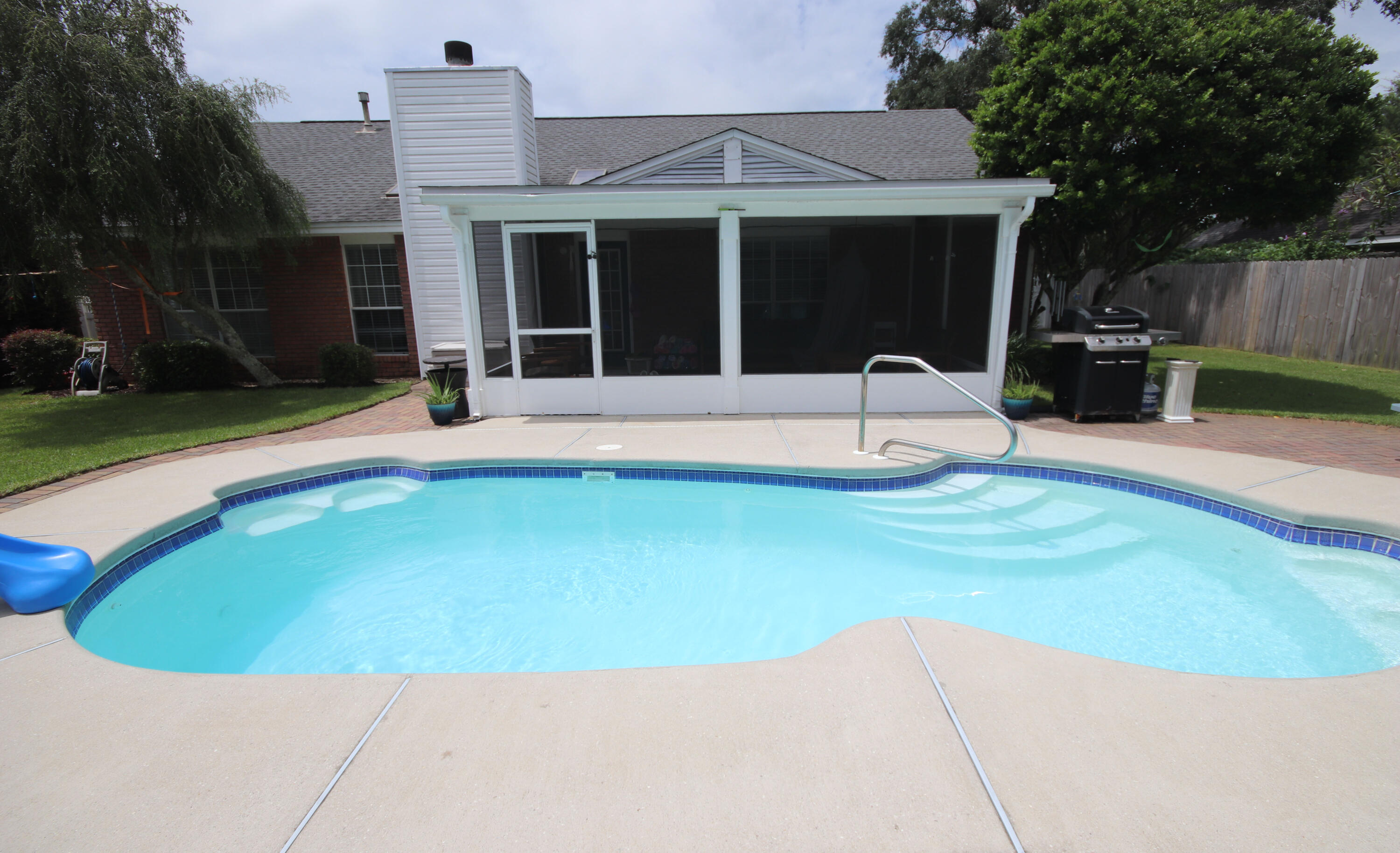 TIMBERLAKE ESTATES 1ST ADDN - Residential