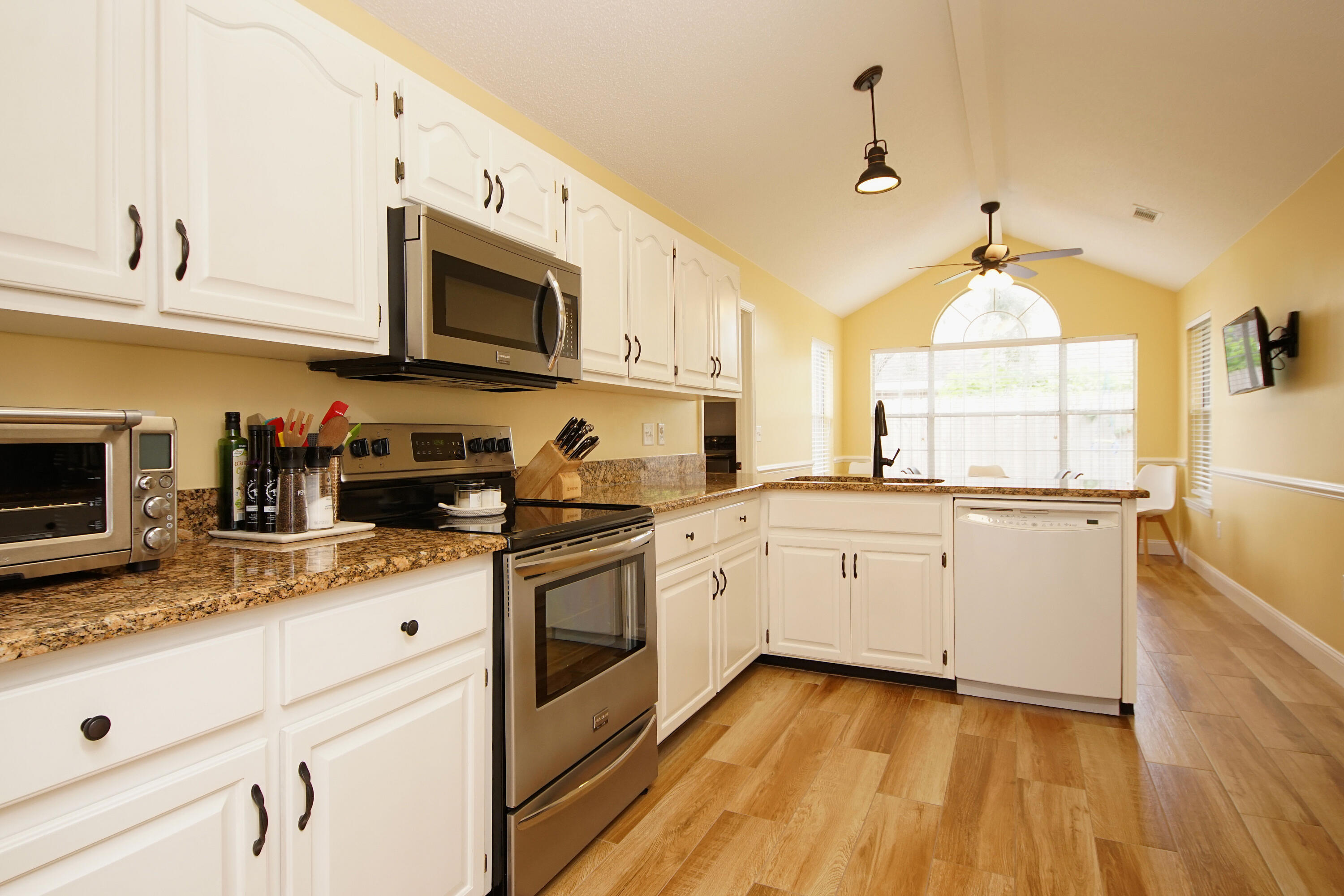 TIMBERLAKE ESTATES 1ST ADDN - Residential