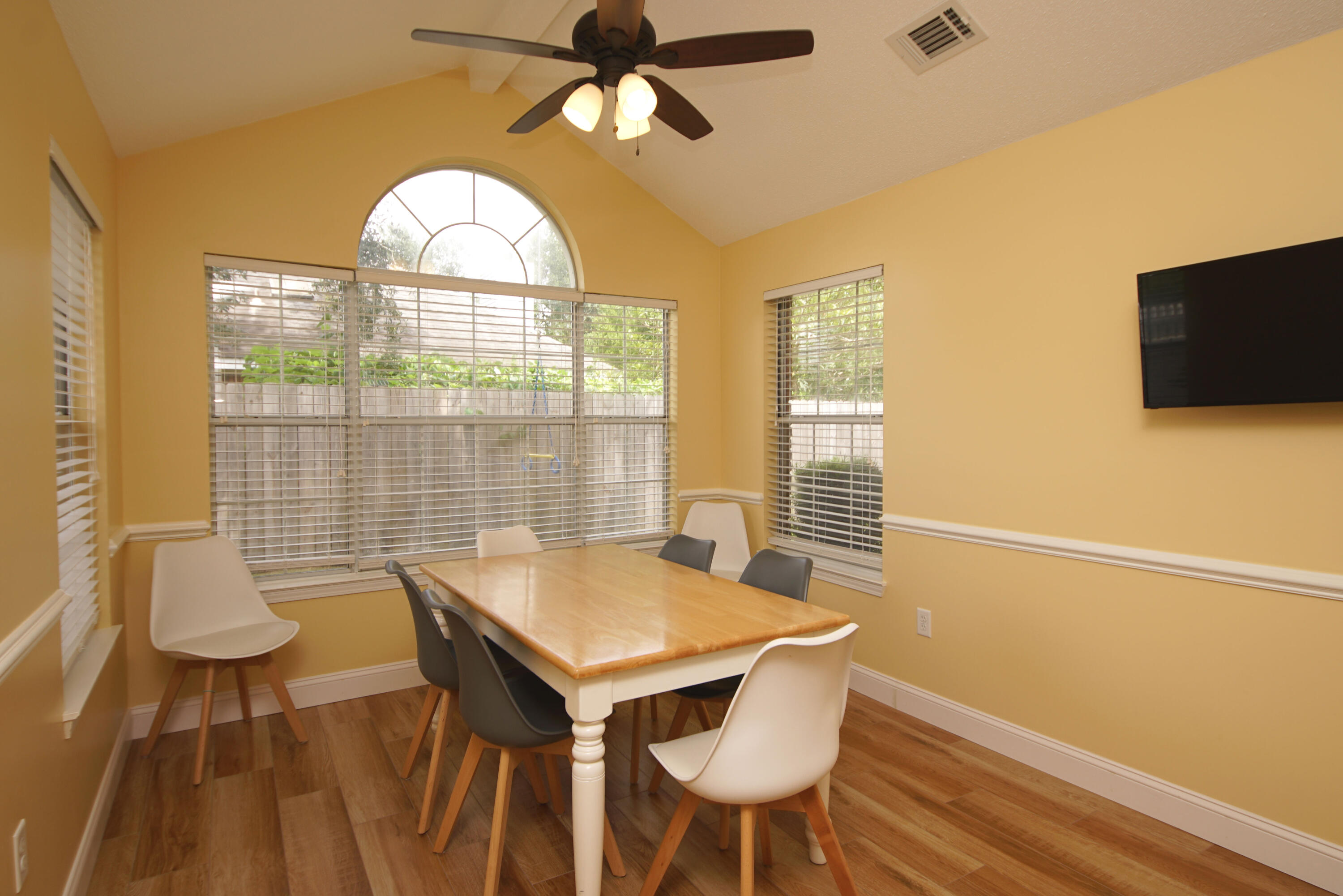 TIMBERLAKE ESTATES 1ST ADDN - Residential