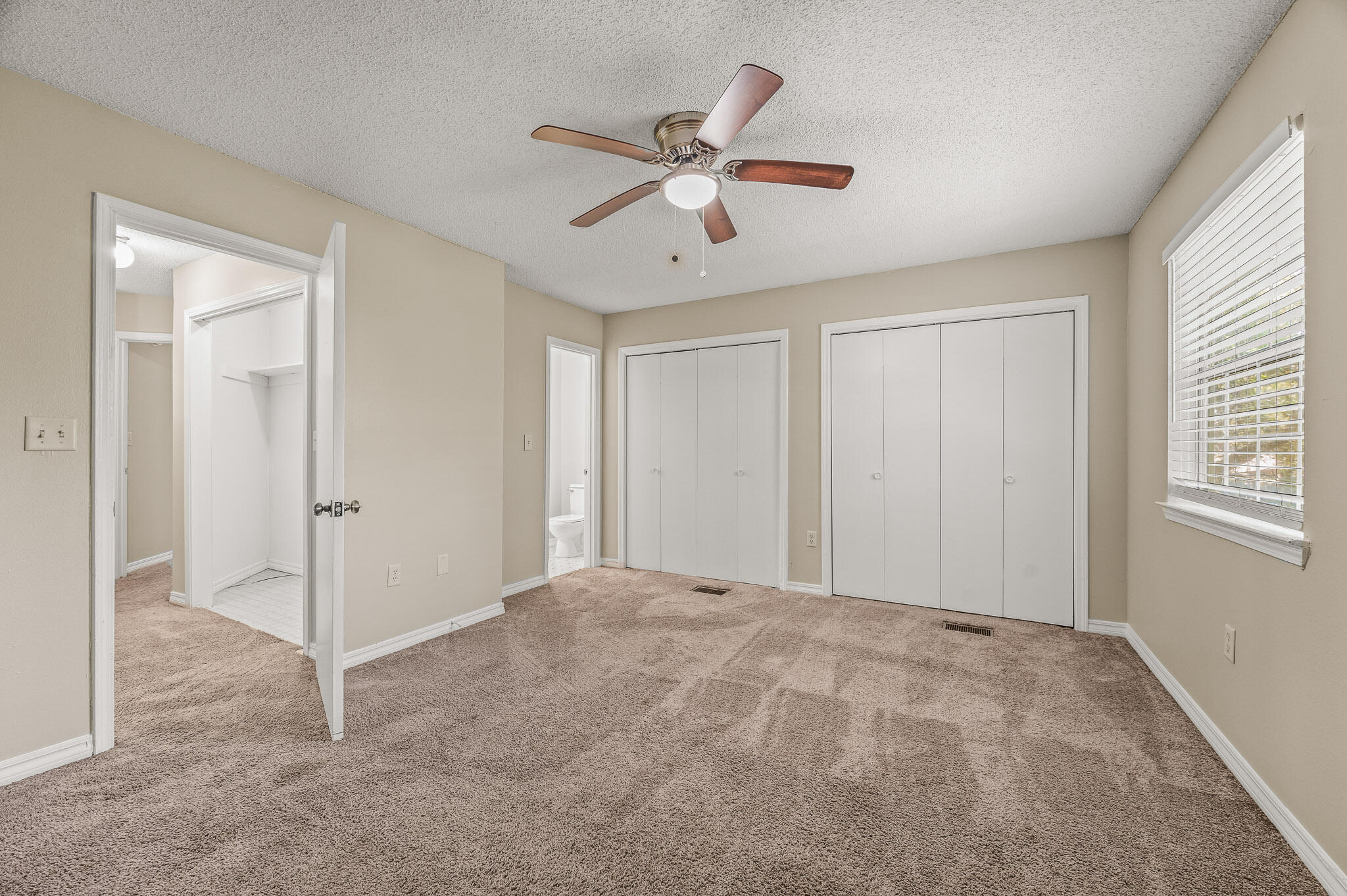 LIVE OAK - Residential