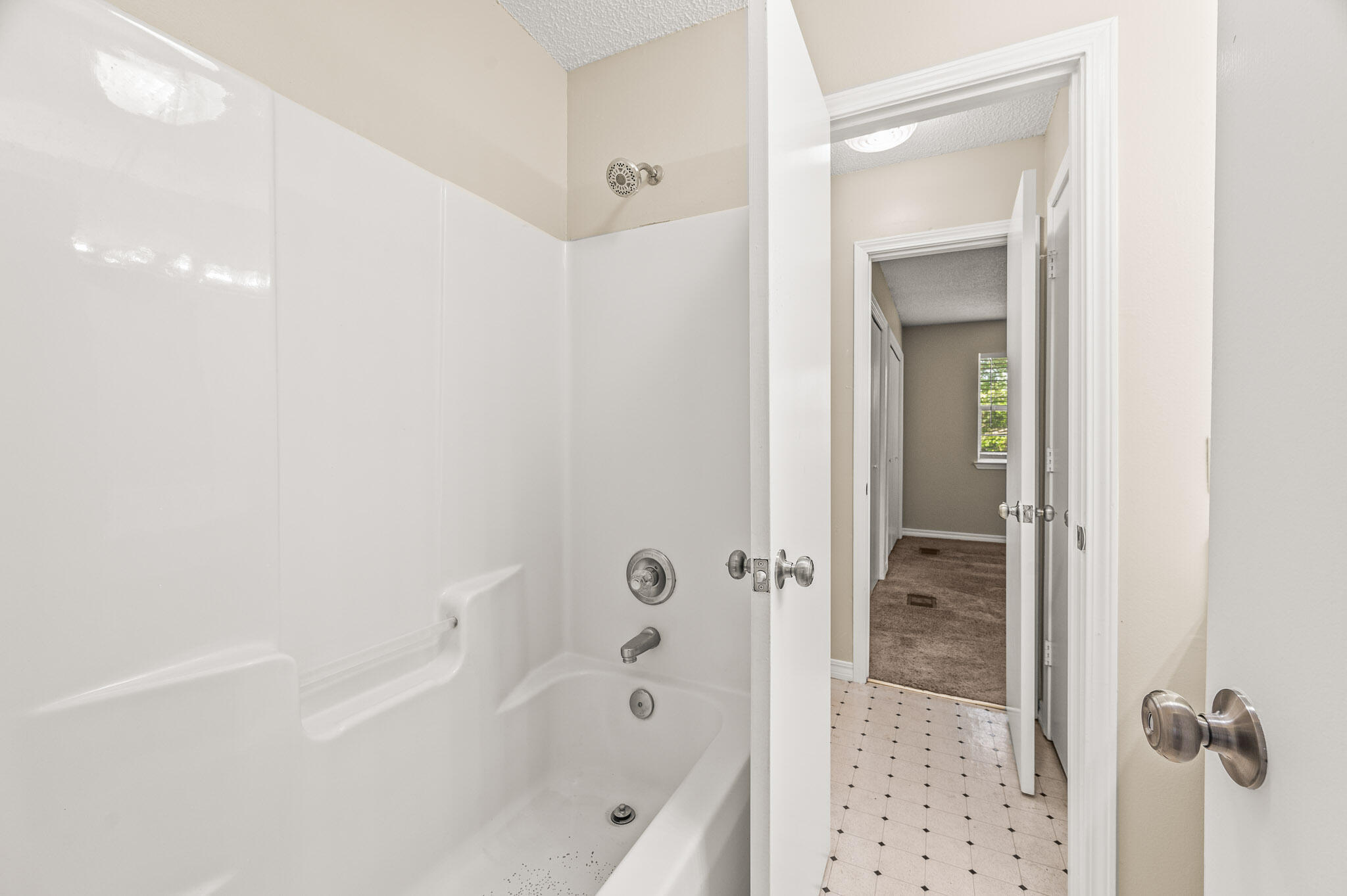 LIVE OAK - Residential