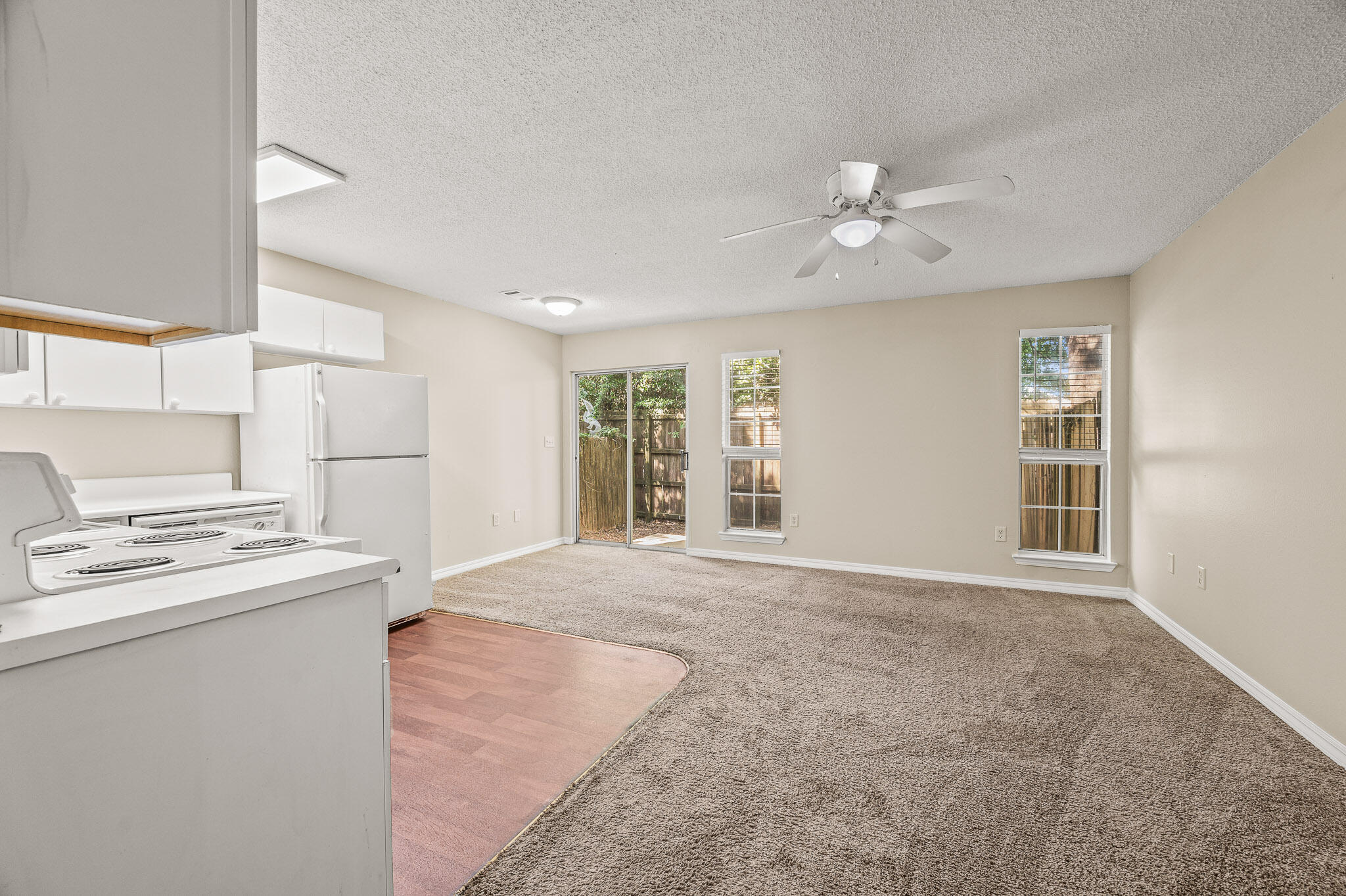 LIVE OAK - Residential