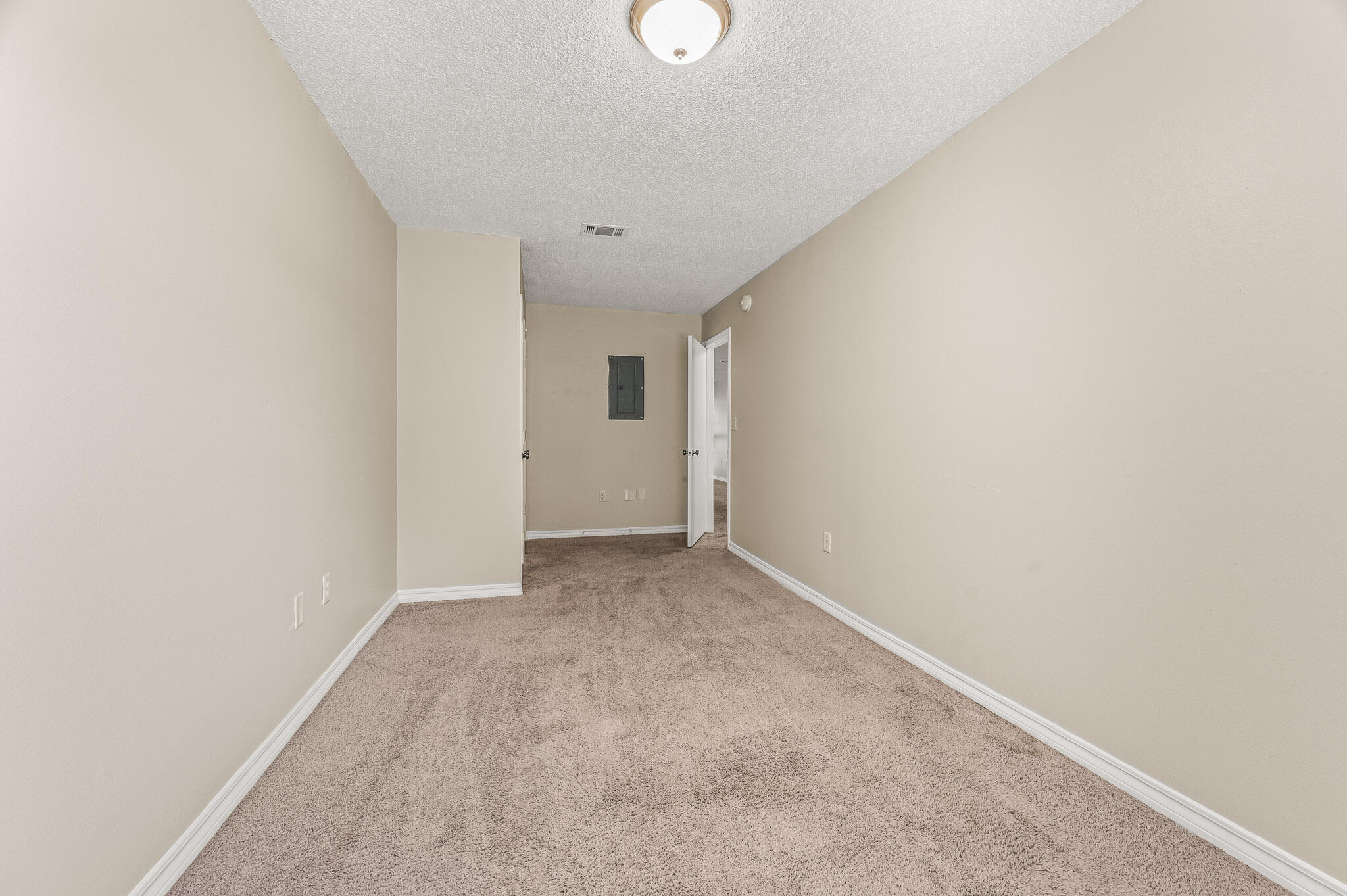 LIVE OAK - Residential