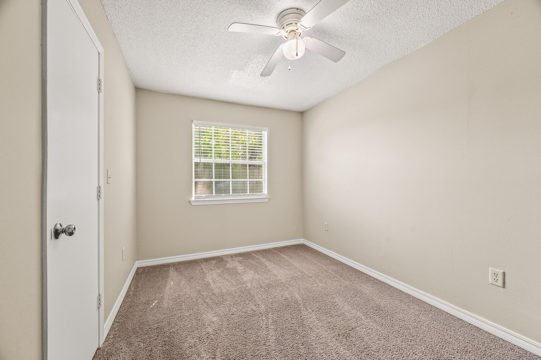 LIVE OAK - Residential