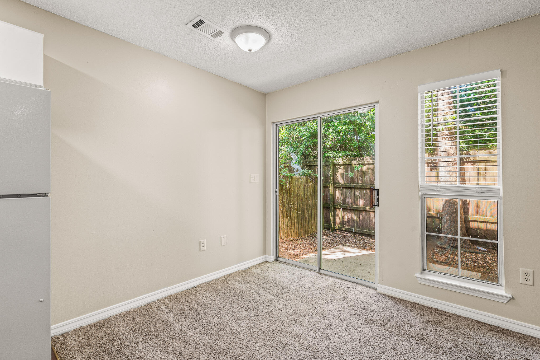 LIVE OAK - Residential