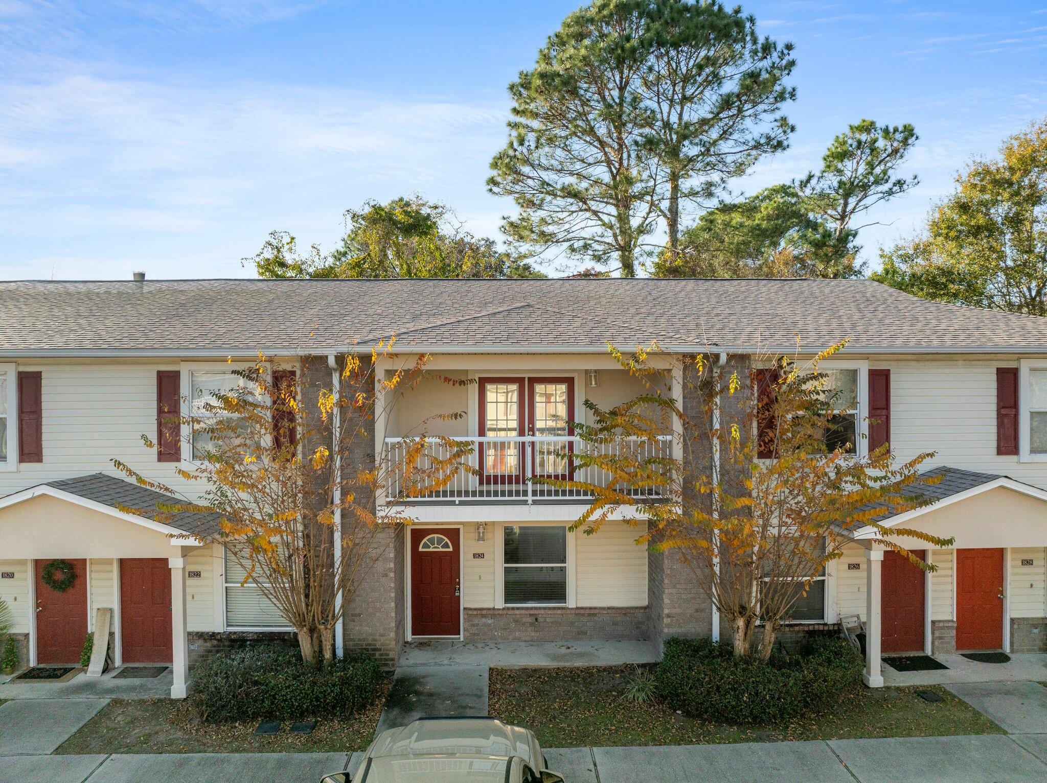 This modern townhome in Niceville offers a comfortable and stylish living space with 2 bedrooms and 1.5 bathrooms. Step inside and be greeted by the sleek tile floors that add a touch of elegance to the entire townhouse. The kitchen is a chef's dream, featuring stainless steel appliances that are both functional and visually appealing. Prepare delicious meals and entertain guests effortlessly in this well-appointed space. Additionally, residents will have access to a refreshing community pool, perfect for those hot summer days or simply unwinding after a long day. Take a dip, relax, and soak up the sun in this inviting outdoor oasis. With its prime location and exceptional amenities, this townhouse offers the perfect blend of comfort and convenience. Don't miss out on the opportunity to make this your new home!