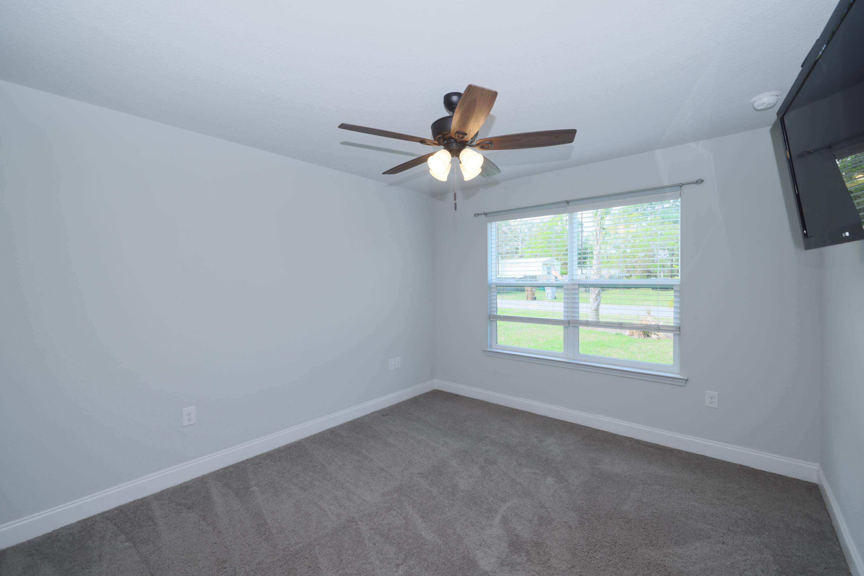 COMMODORE PARK - Residential