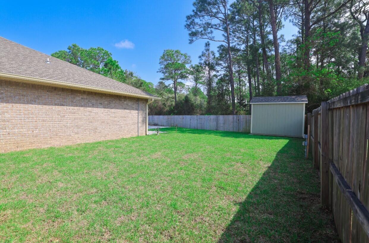 COMMODORE PARK - Residential