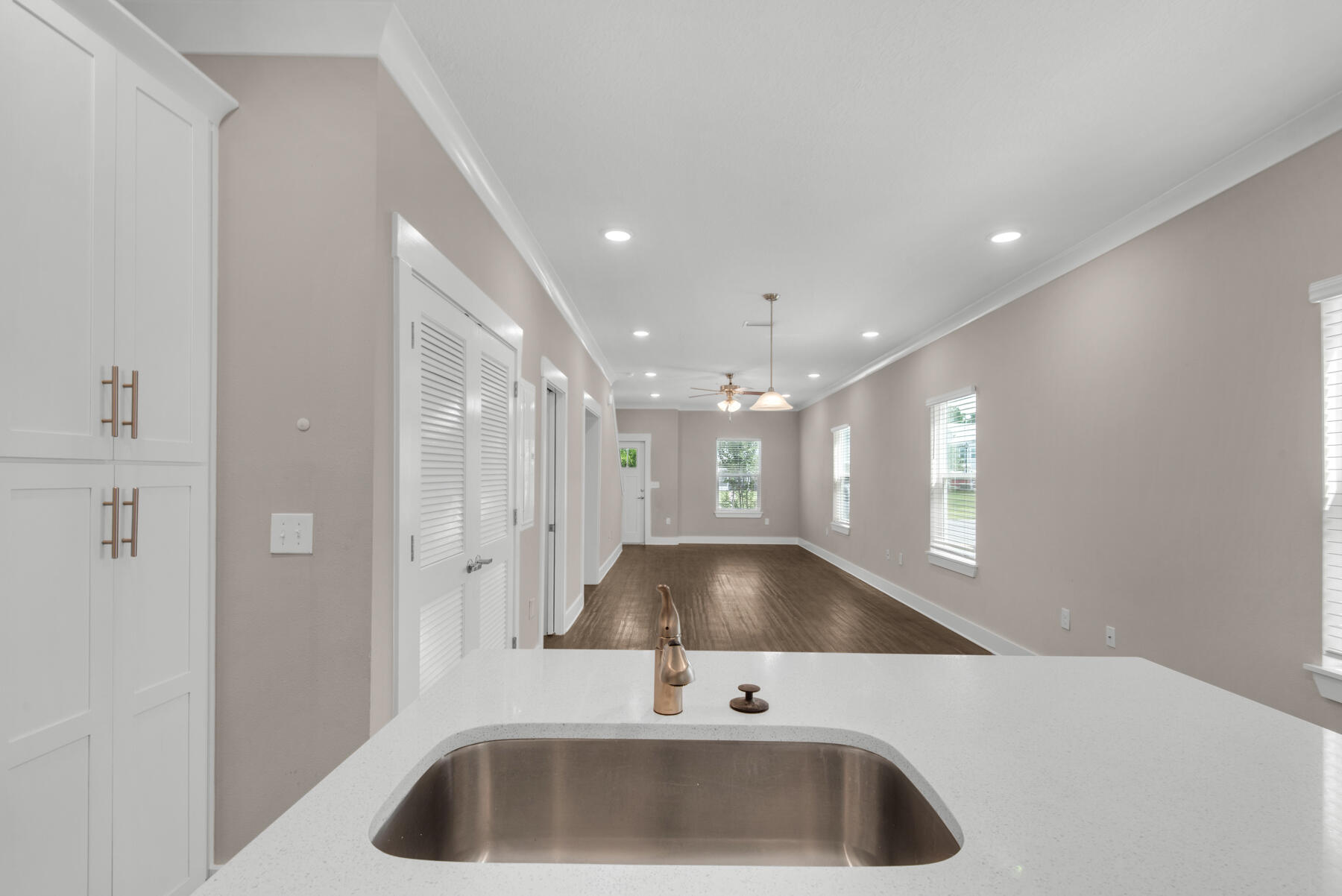 VERANDAS OF FREEPORT, THE - Residential Lease