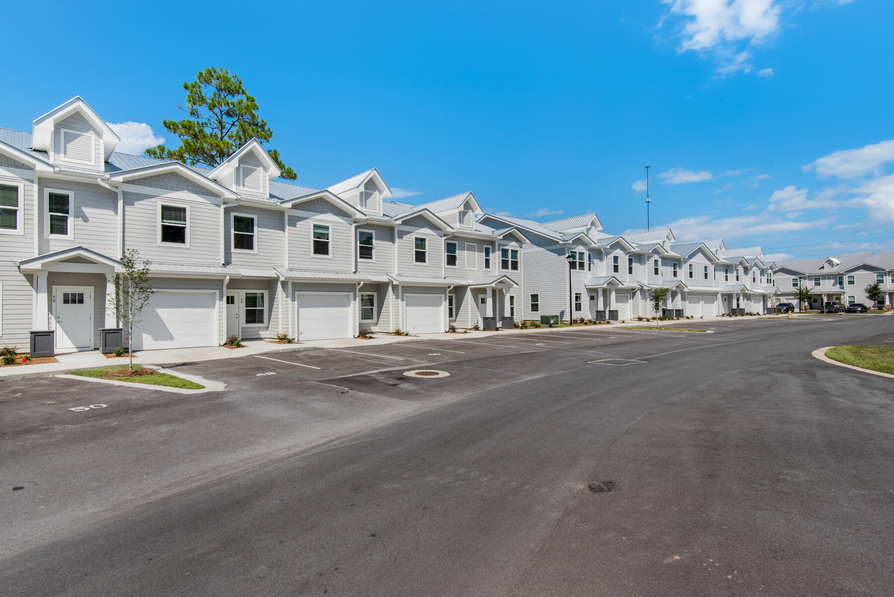 VERANDAS OF FREEPORT, THE - Residential Lease