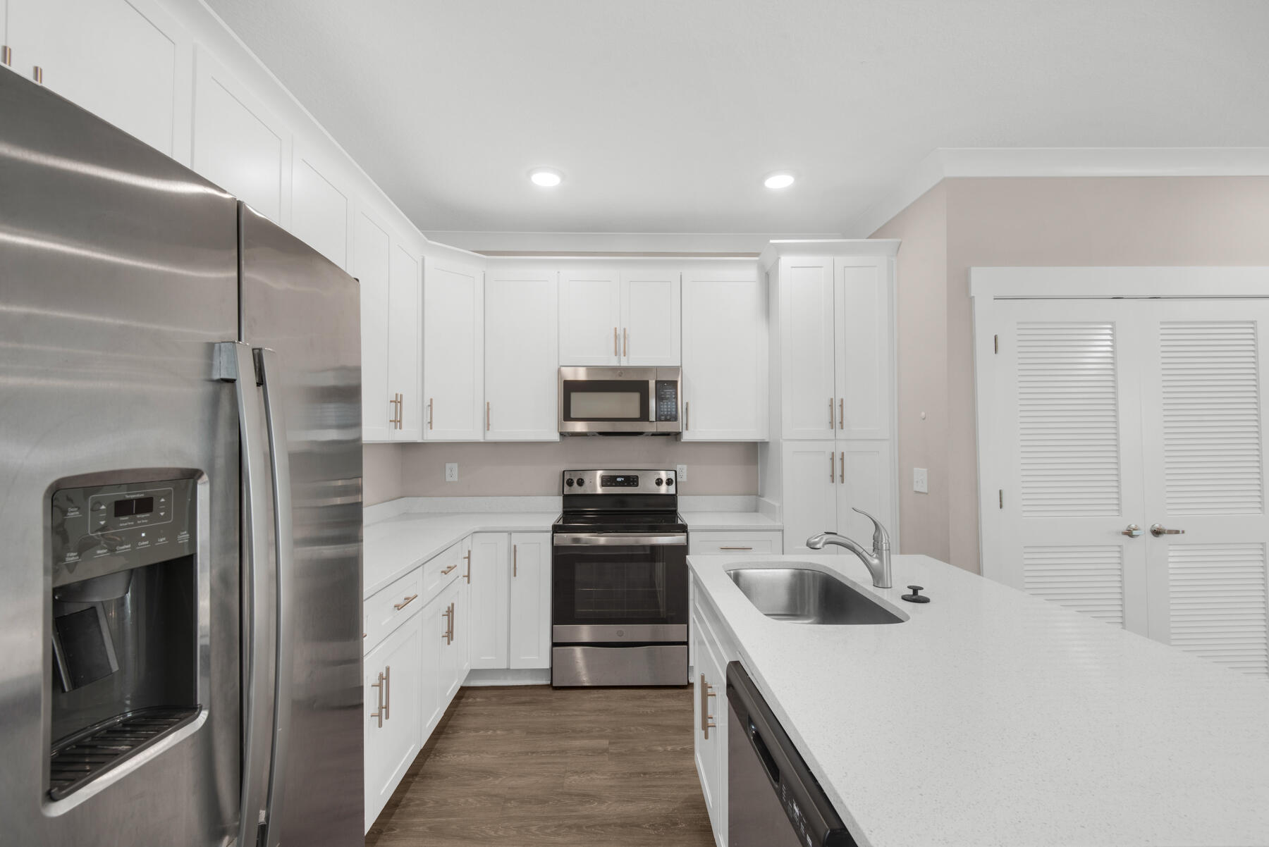 VERANDAS OF FREEPORT, THE - Residential Lease