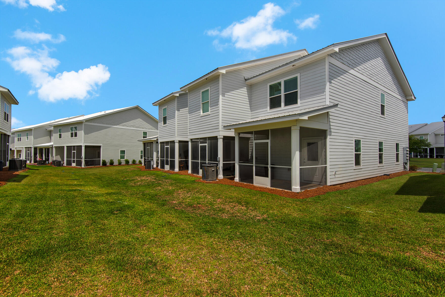 VERANDAS OF FREEPORT, THE - Residential Lease