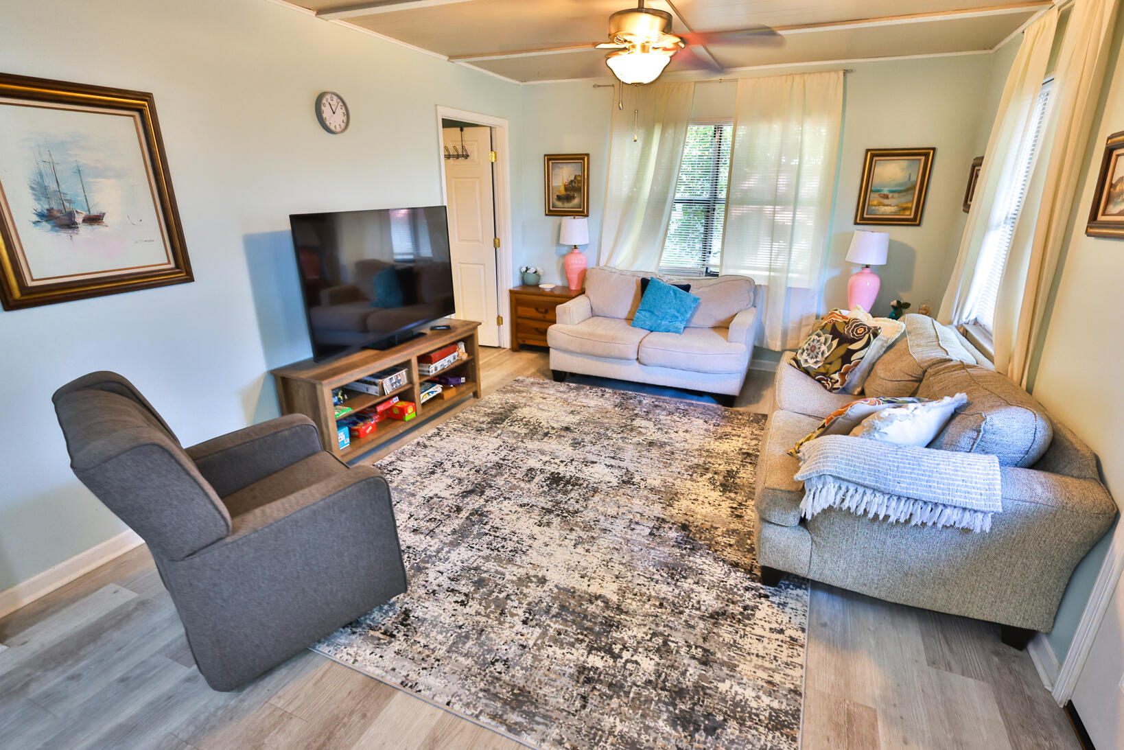 COLONIAL HEIGHTS - Residential Lease