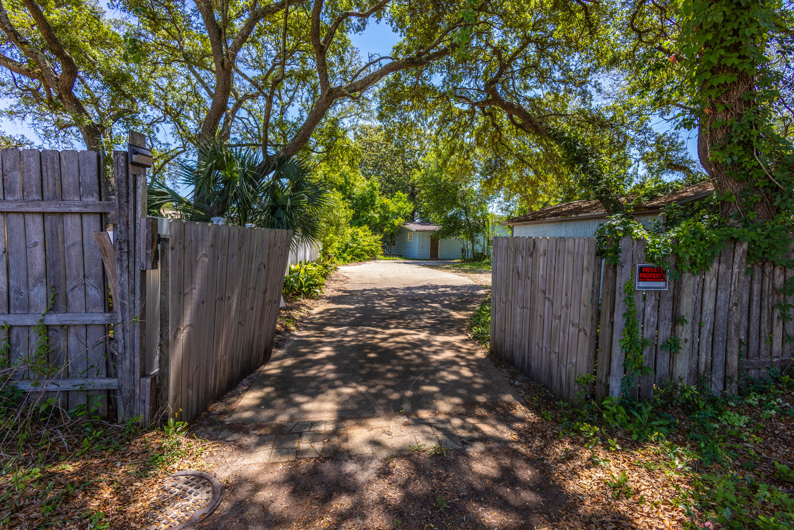 COLONIAL HEIGHTS - Residential Lease