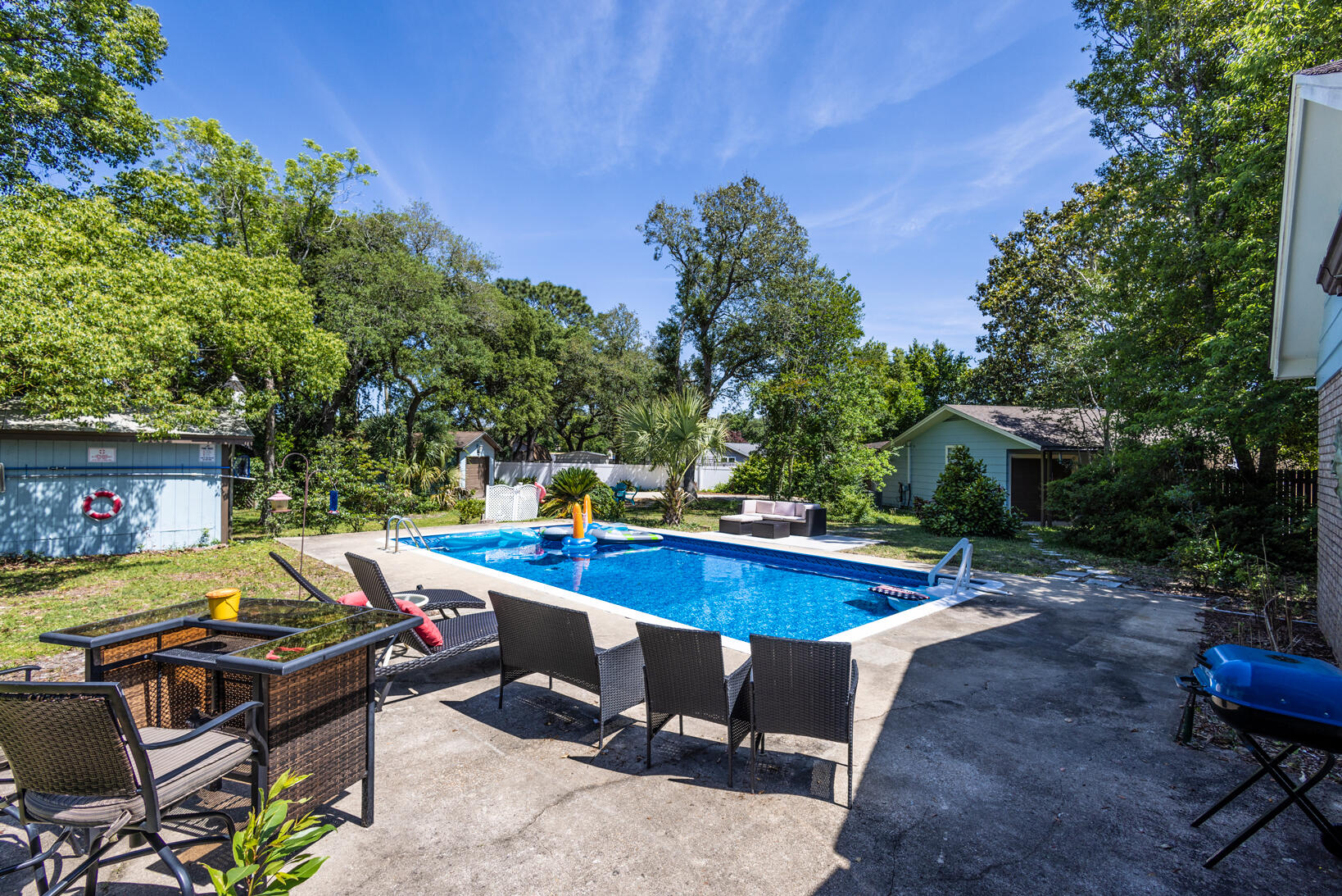 COLONIAL HEIGHTS - Residential Lease