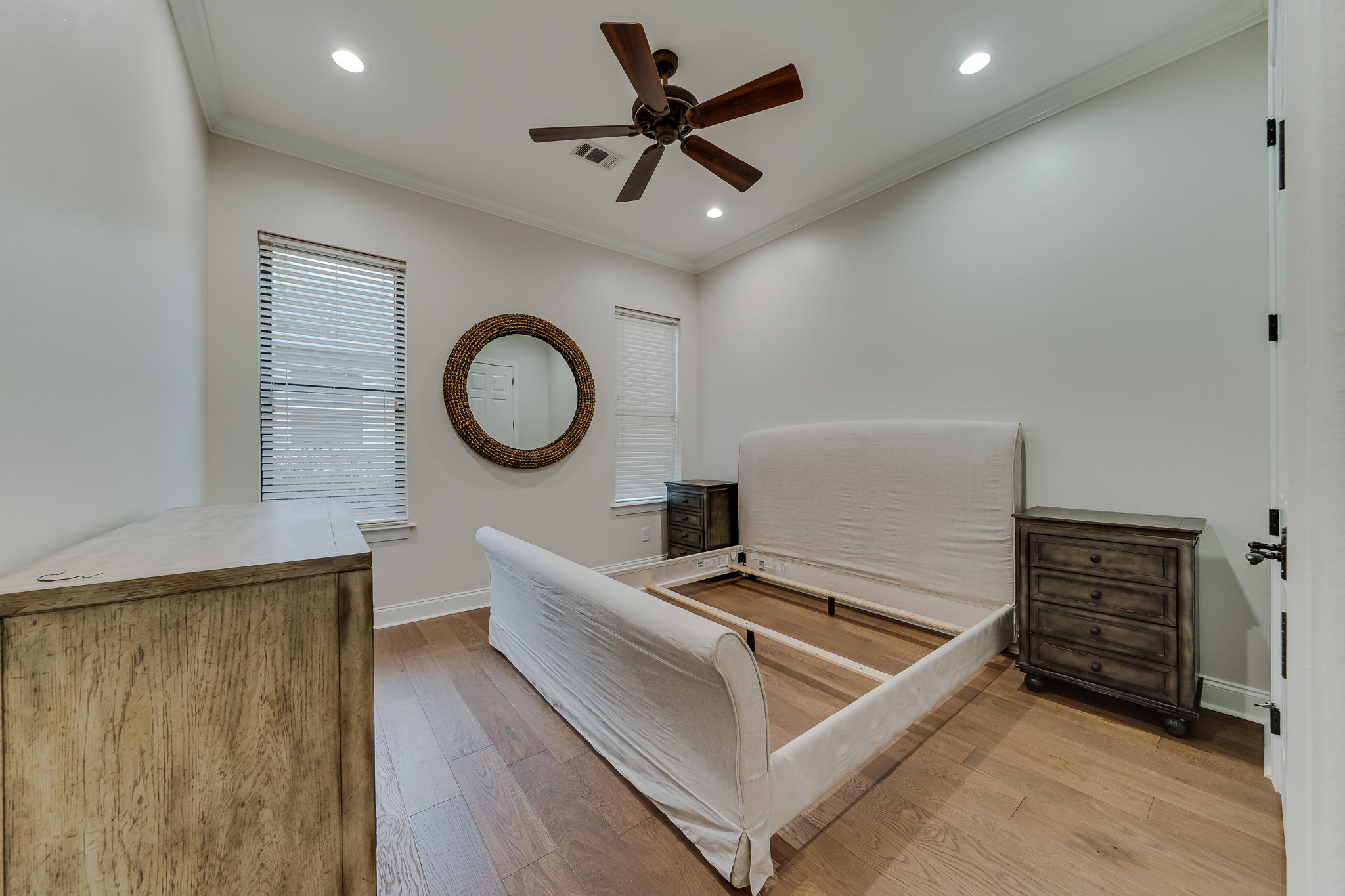 BURNT PINE - Residential