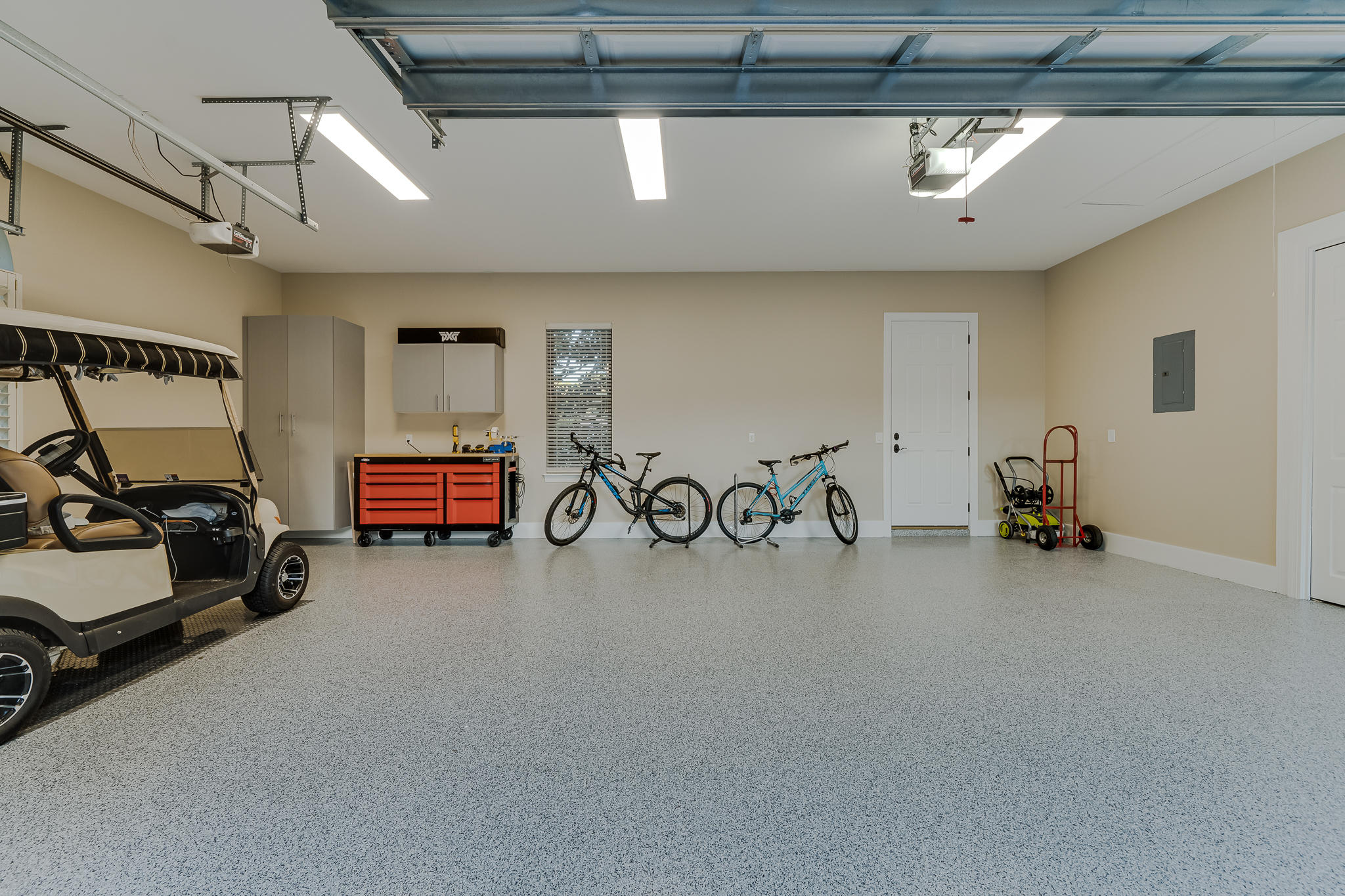 BURNT PINE - Residential