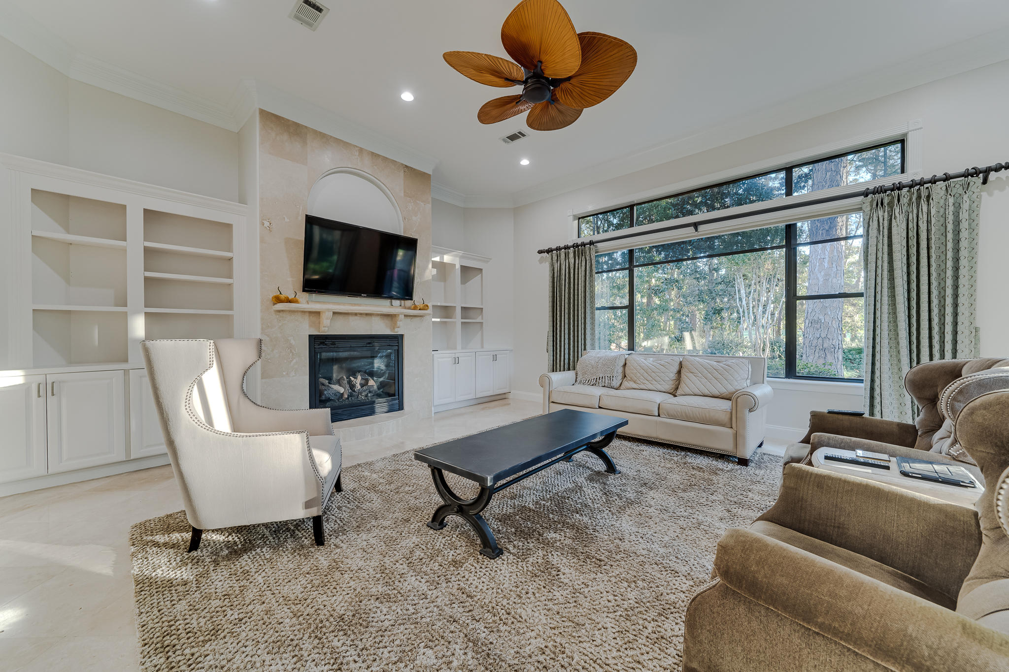 BURNT PINE - Residential