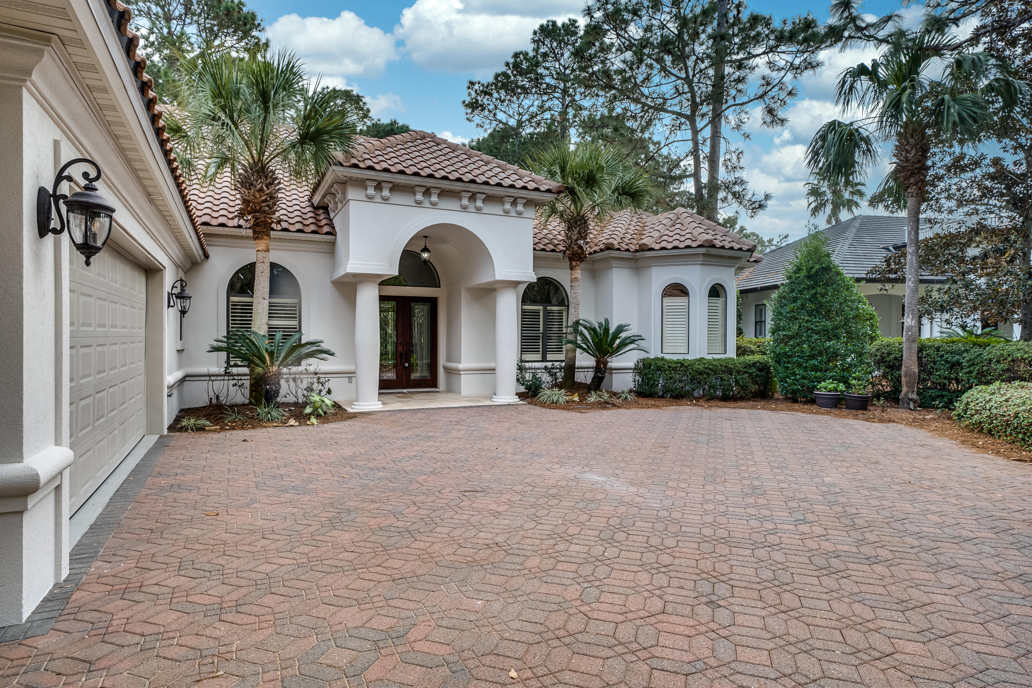 BURNT PINE - Residential