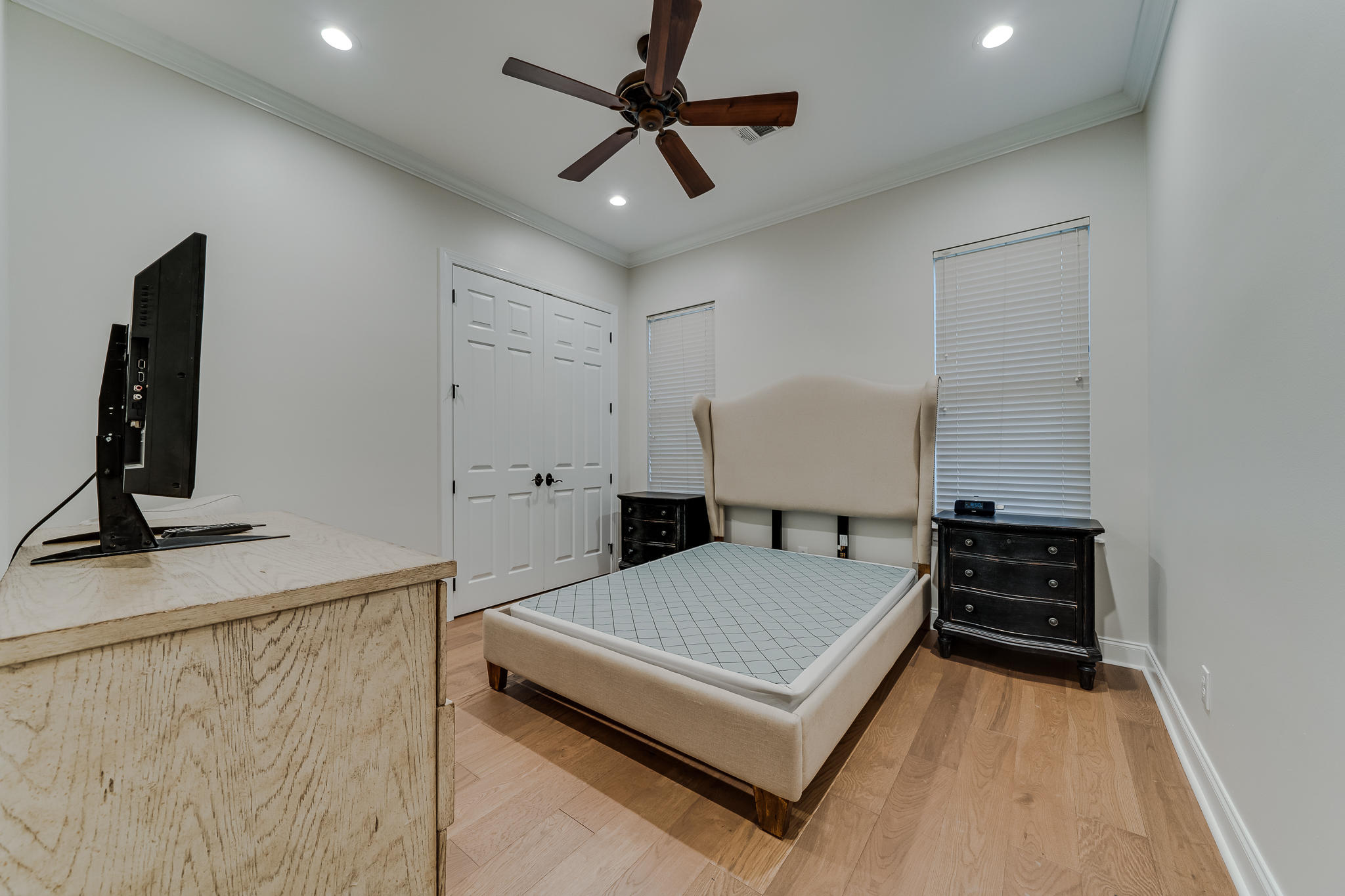 BURNT PINE - Residential