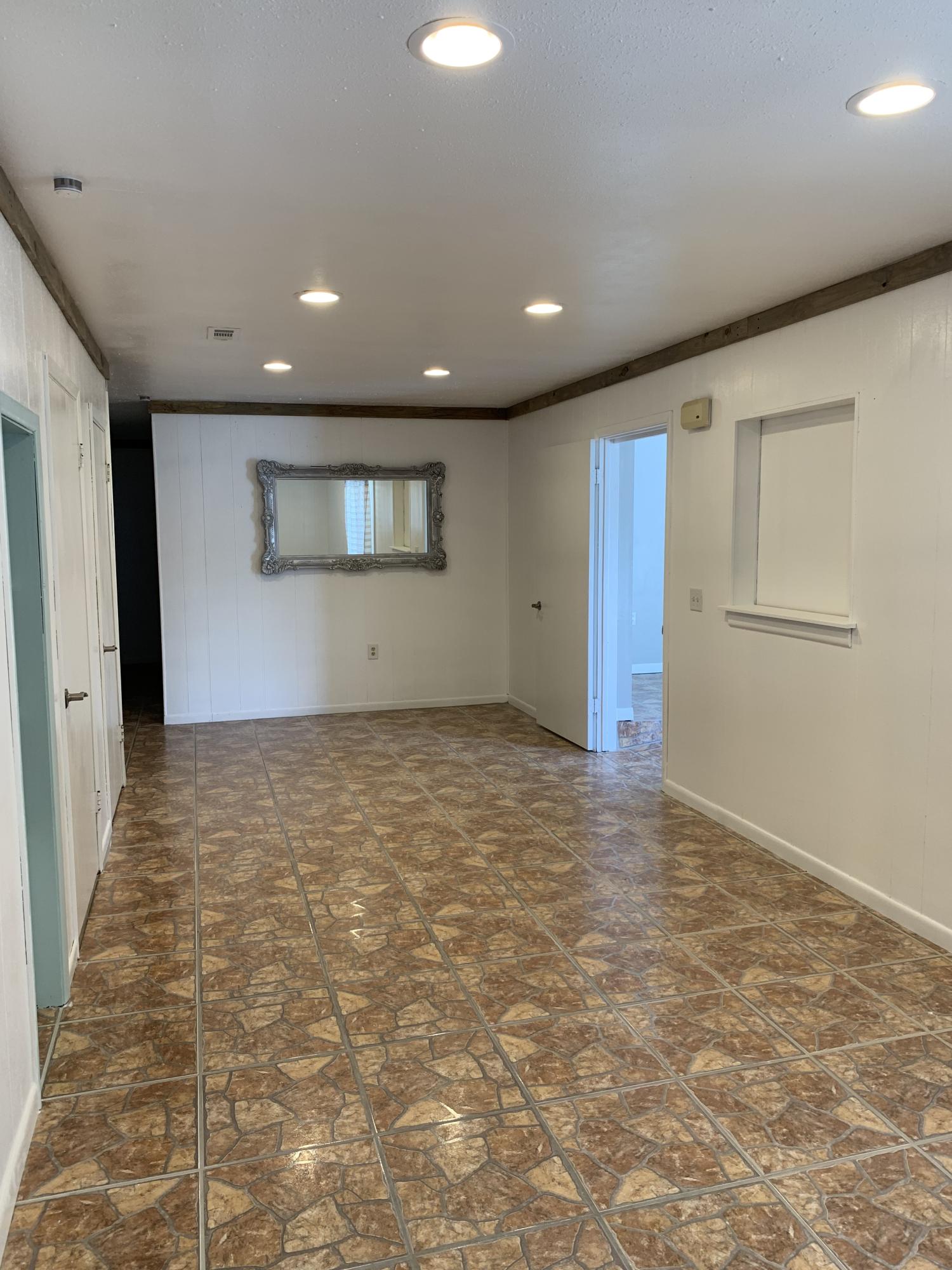 TOWER ACRES - Residential Lease