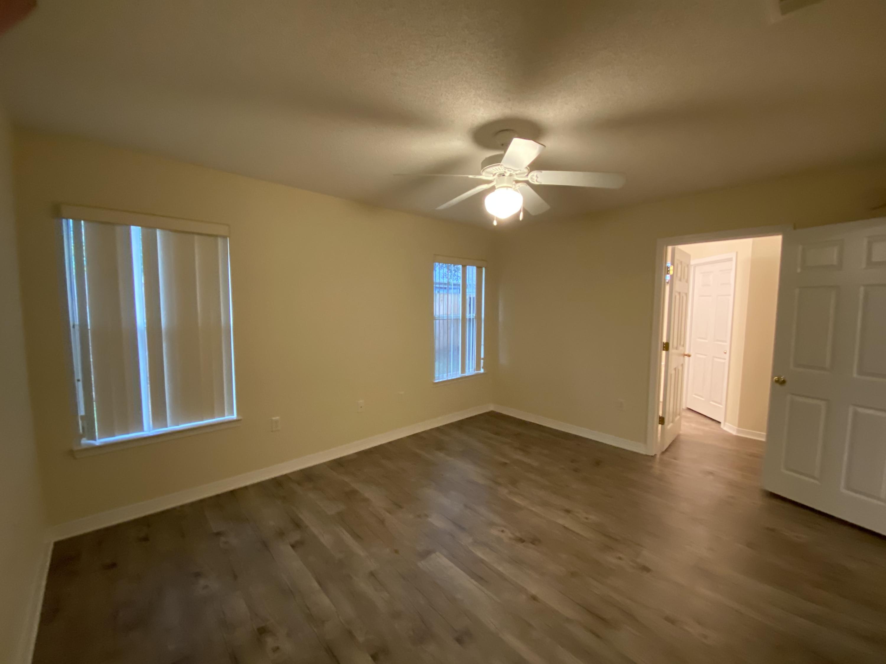 CREEKSIDE - Residential Lease